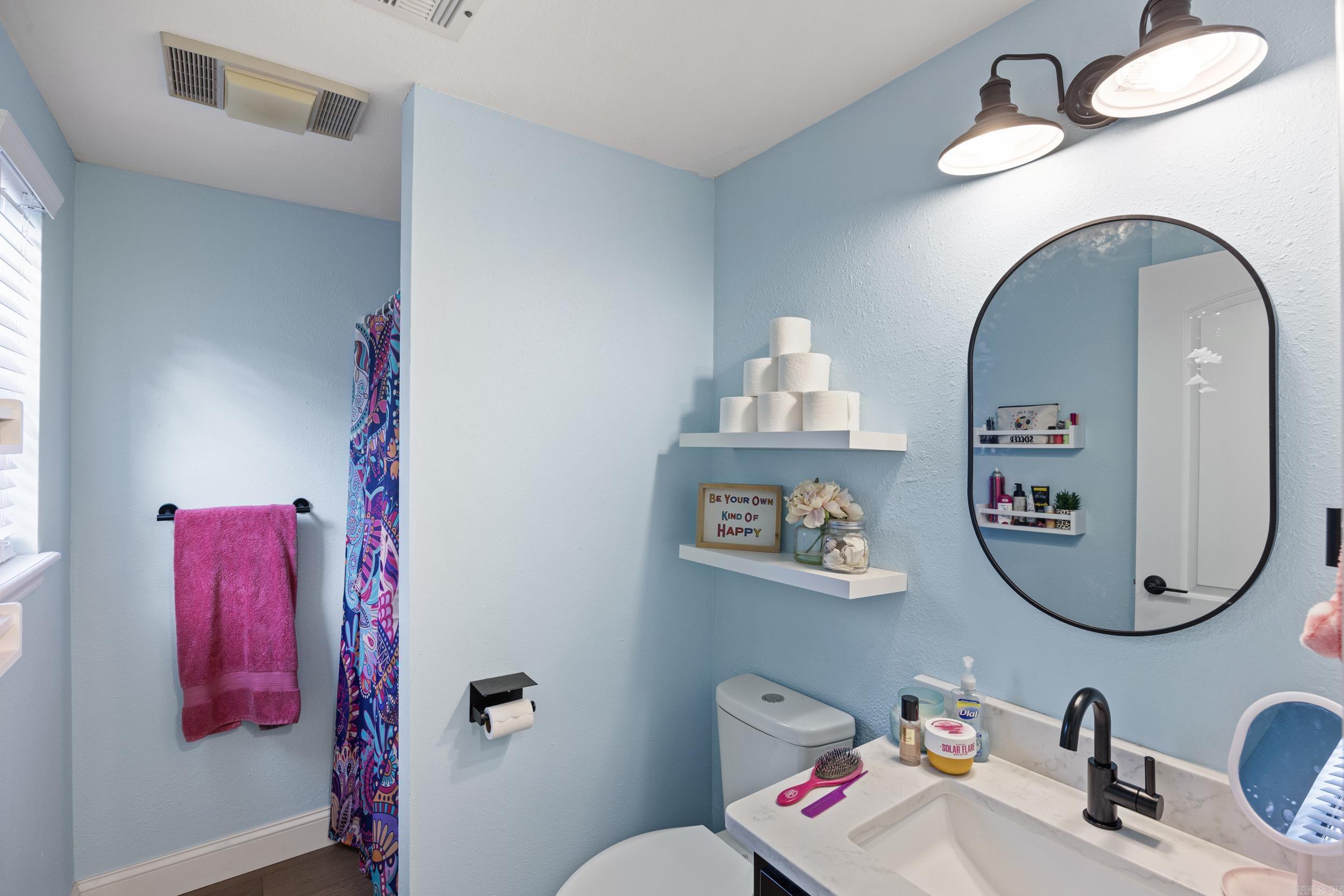 LANDS END - Residential