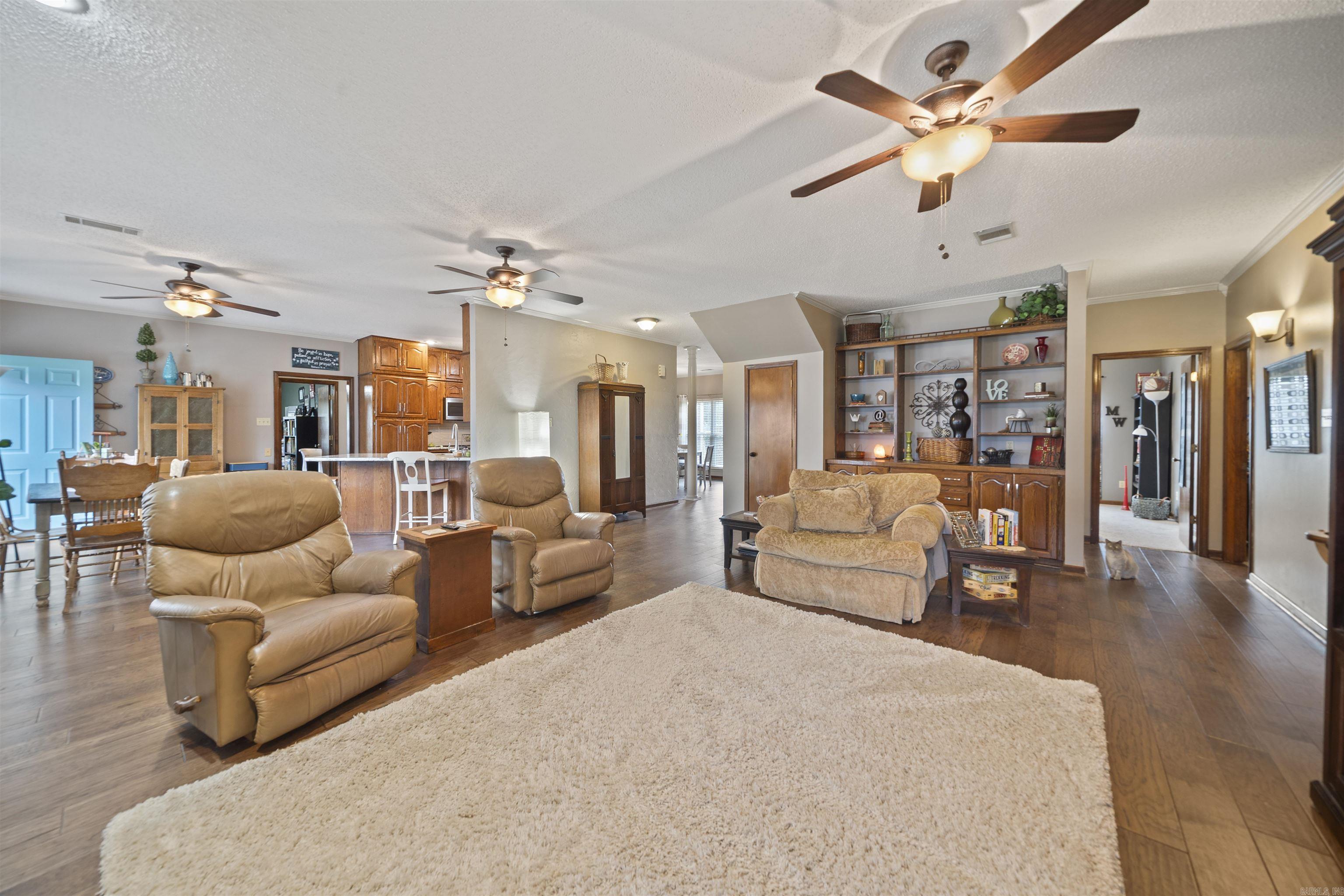 CASTLE HEIGHTS - Residential