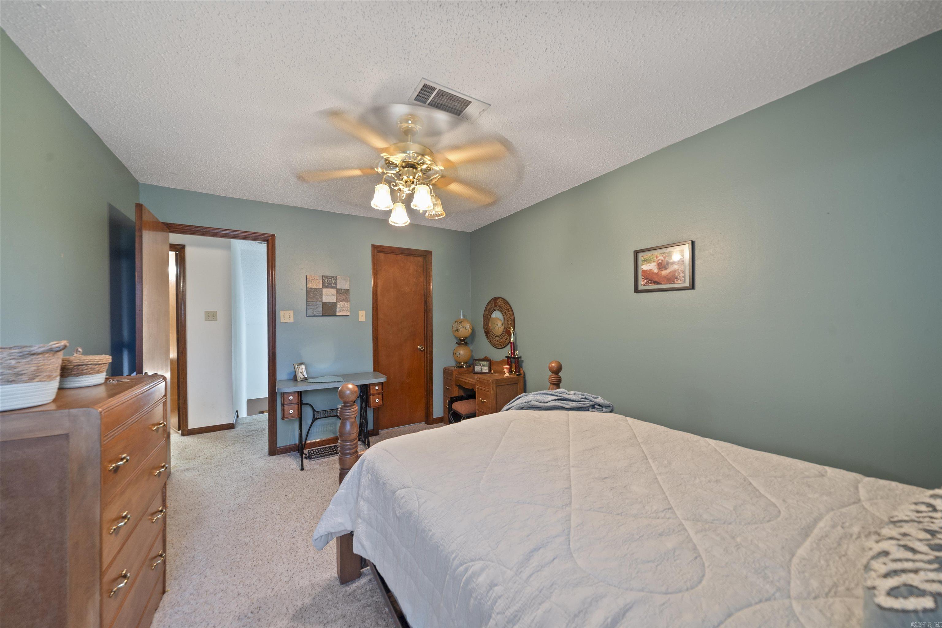 CASTLE HEIGHTS - Residential