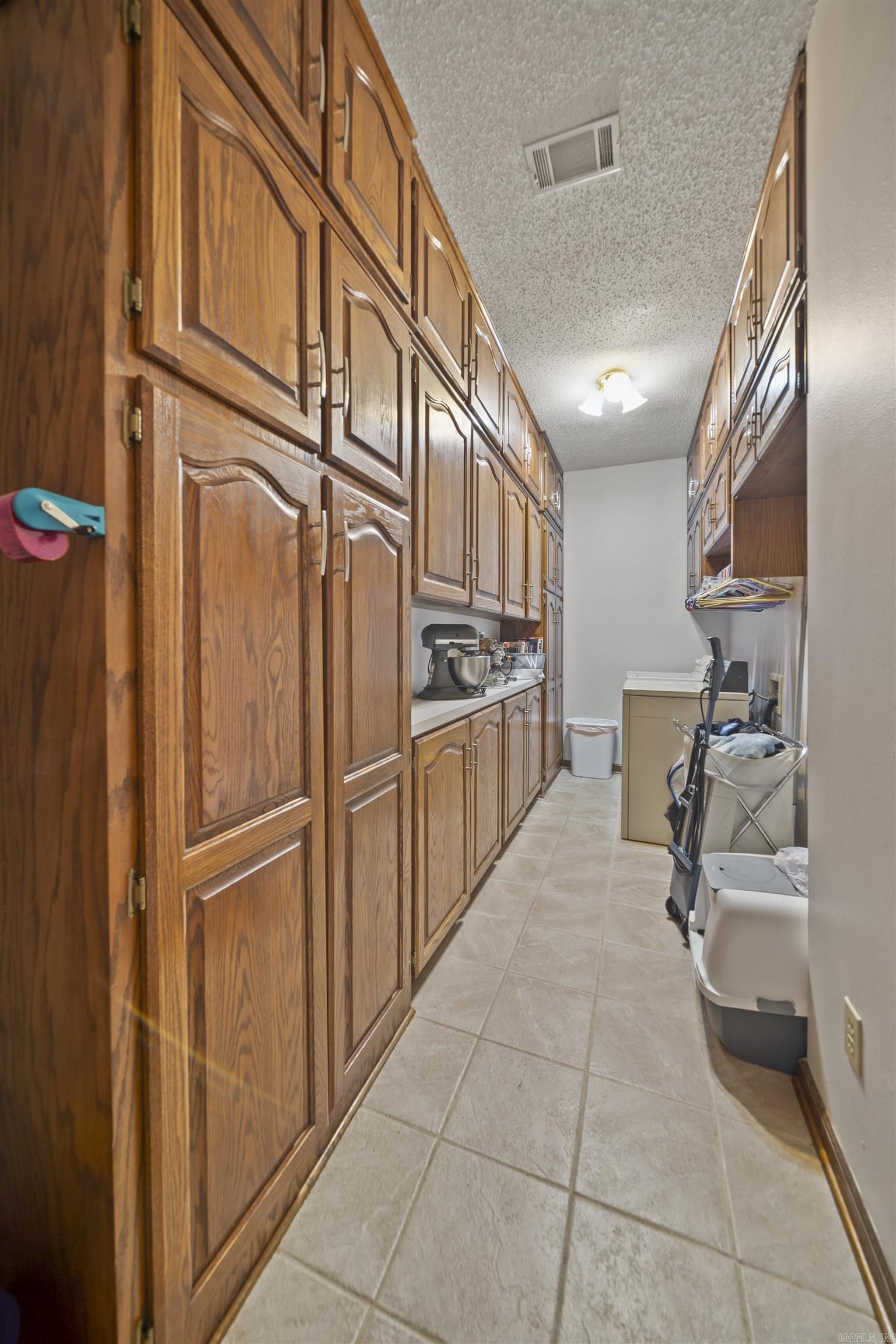 CASTLE HEIGHTS - Residential