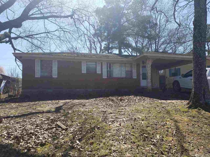 Nice 3 bedroom 1.5 Bath Home with Beautiful Hardwoods