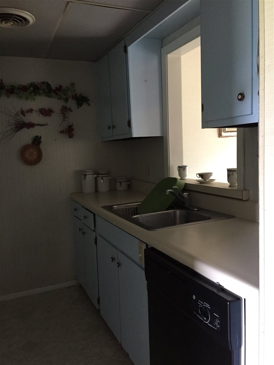 Lakewood Hills Condo - Residential Lease