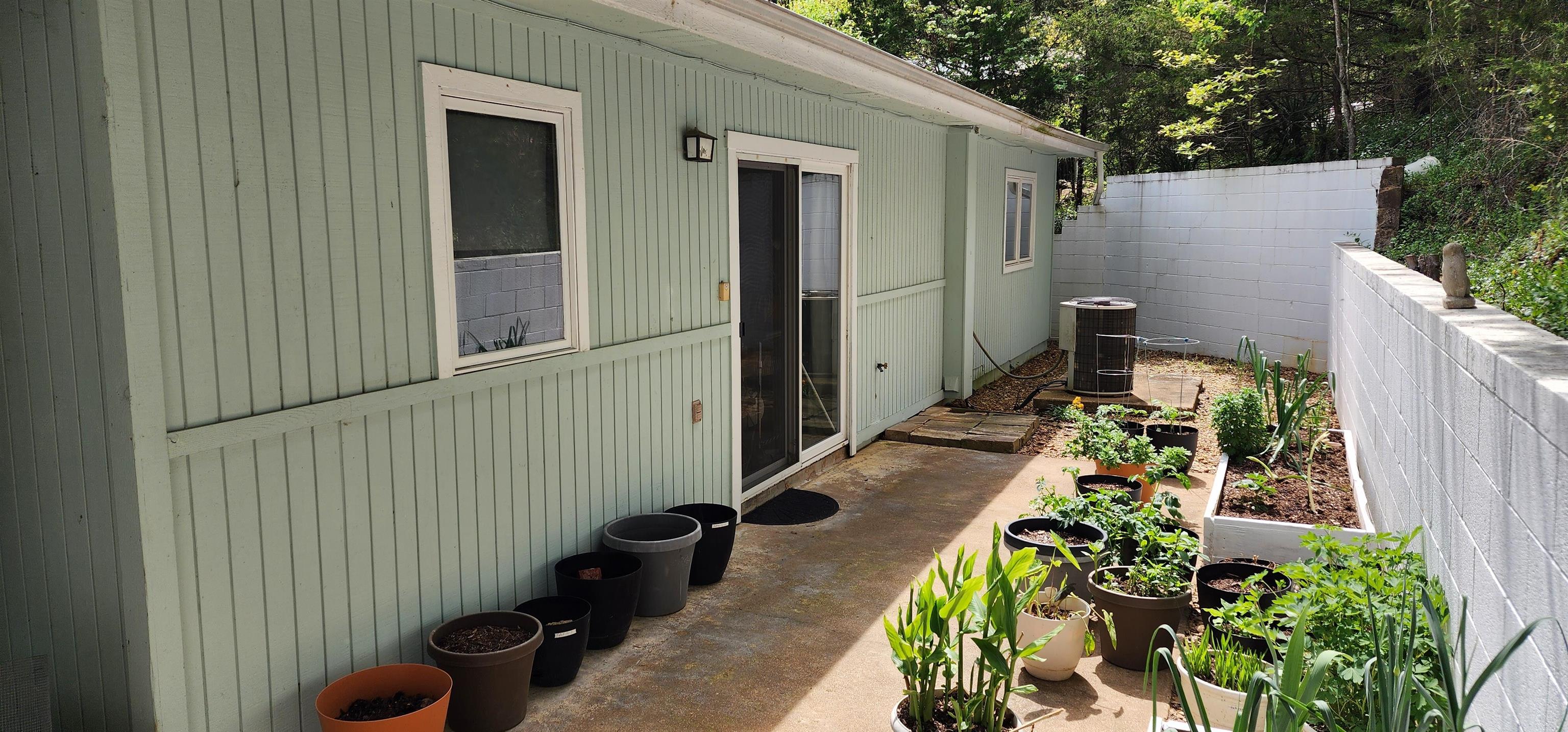 THUNDERBIRD - Residential