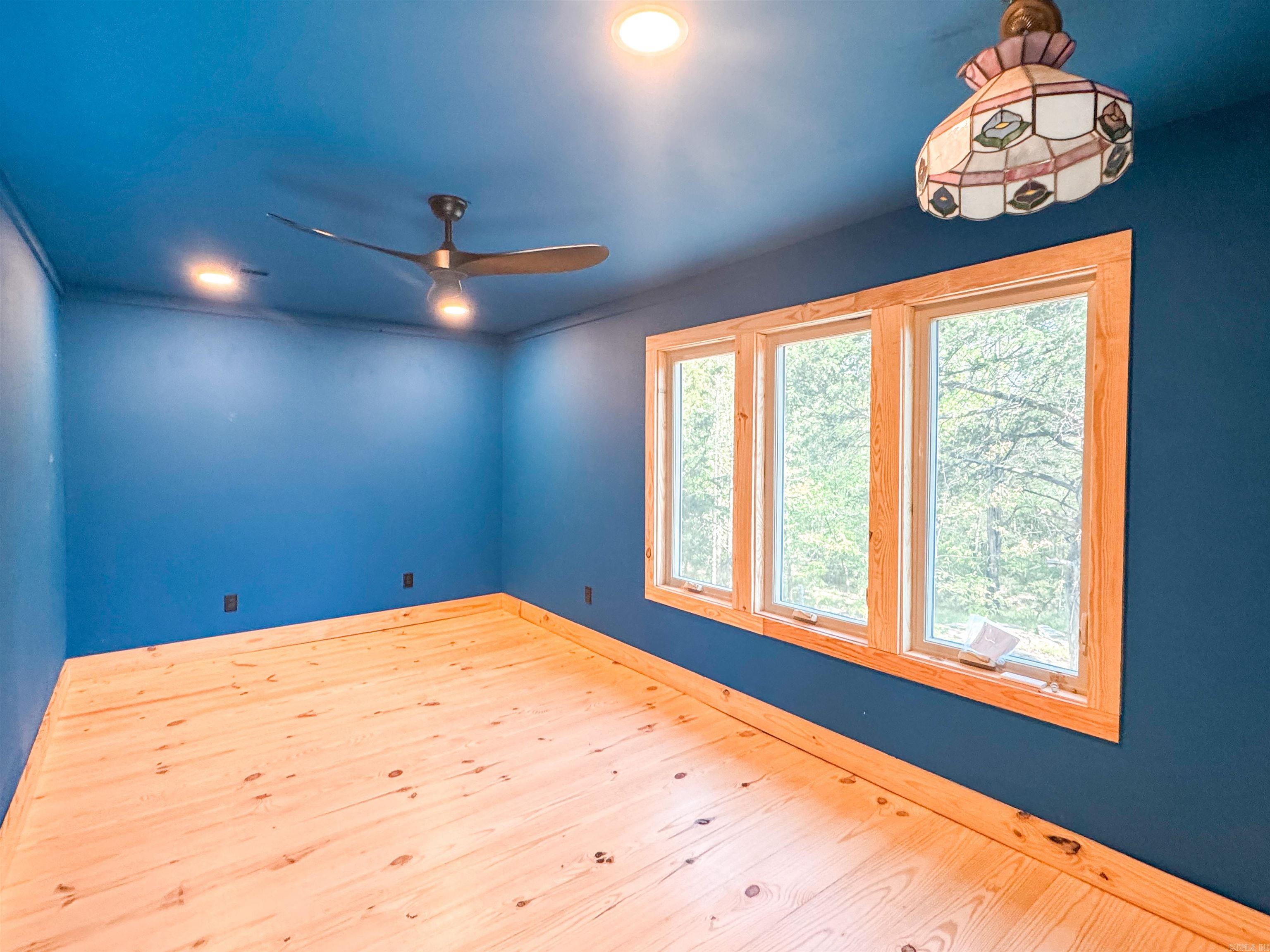 CREEKSIDE AT SHADOW RIDGE S/D - Residential