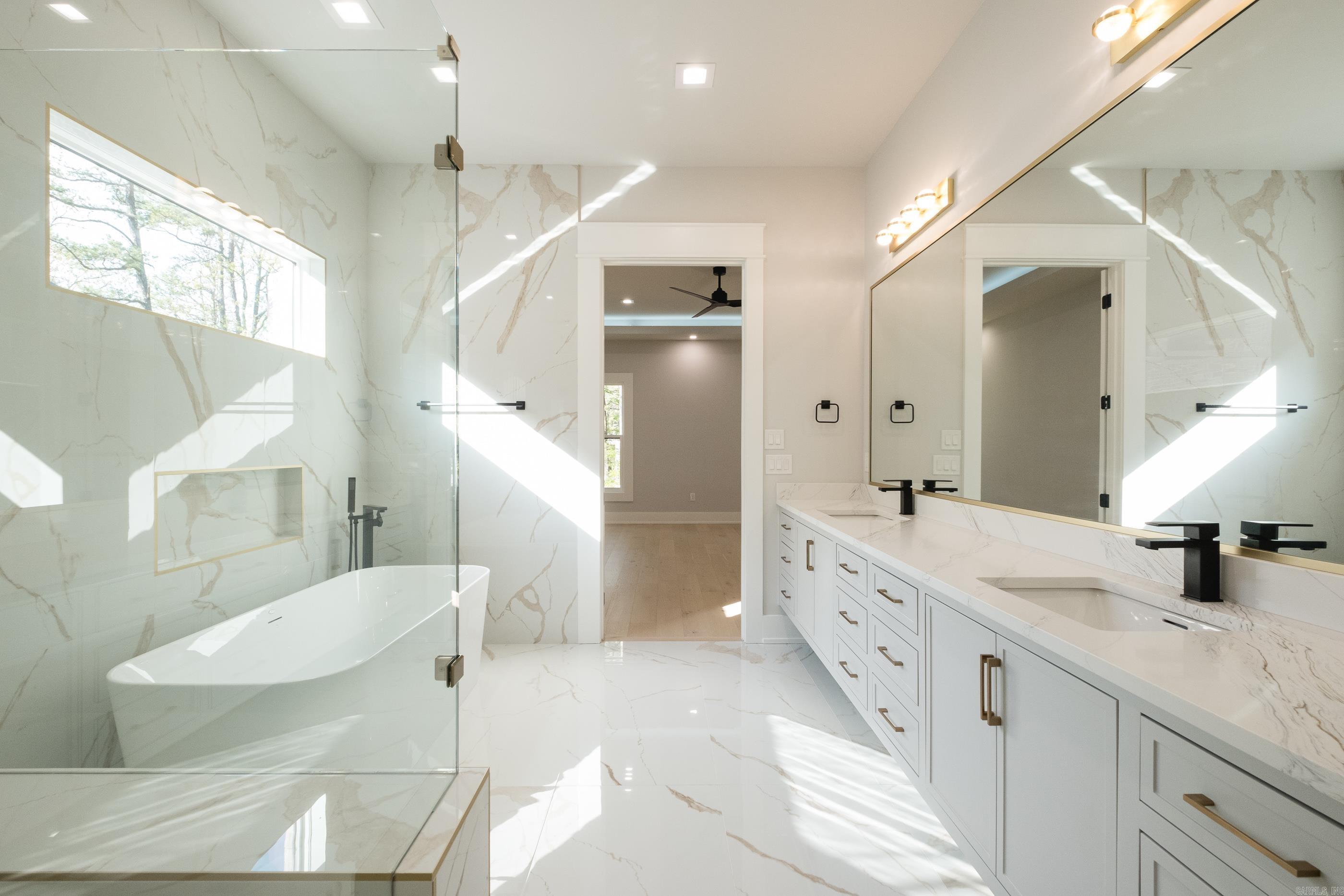 CHENAL VALLEY ABINGTON COURT - Residential