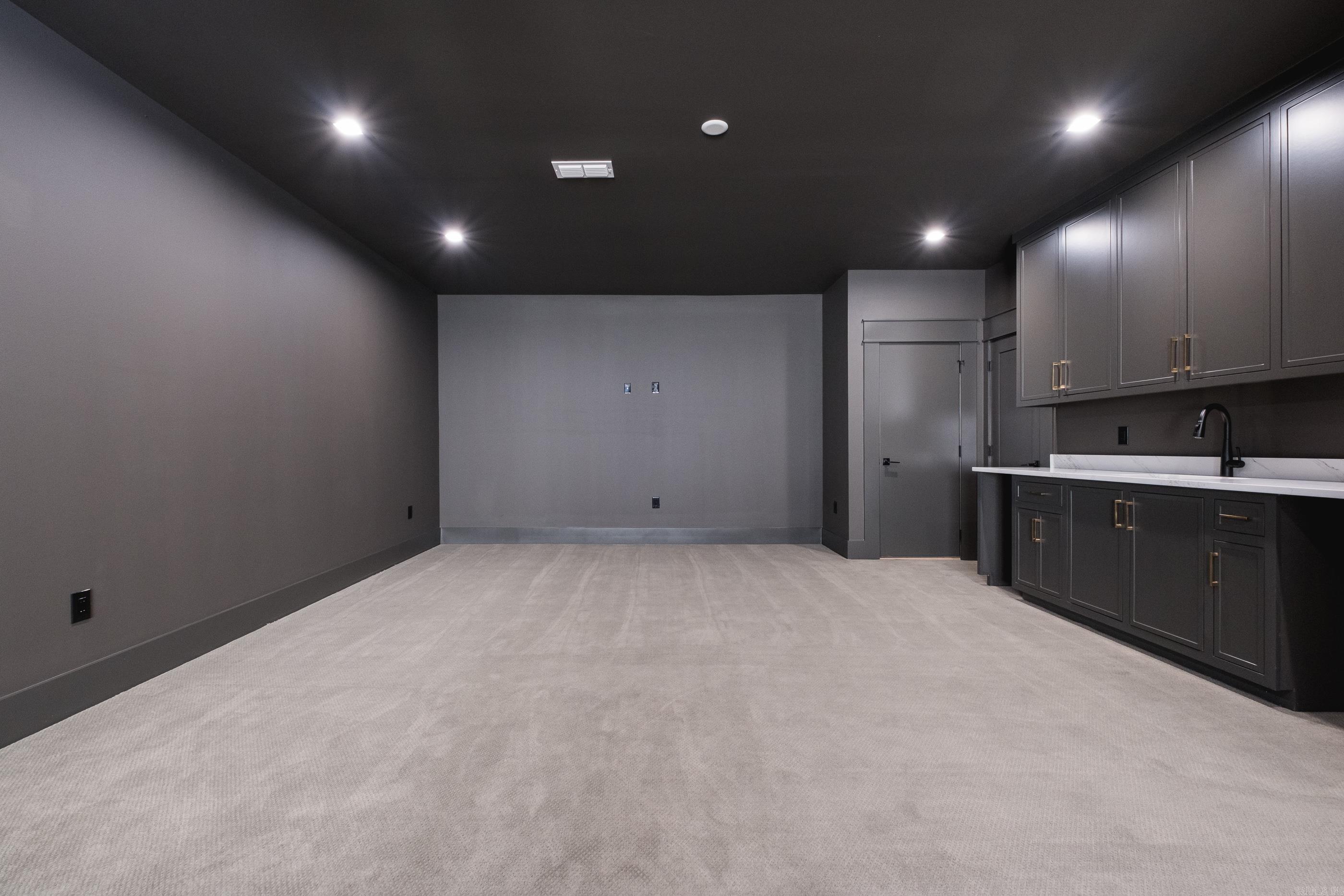 CHENAL VALLEY ABINGTON COURT - Residential