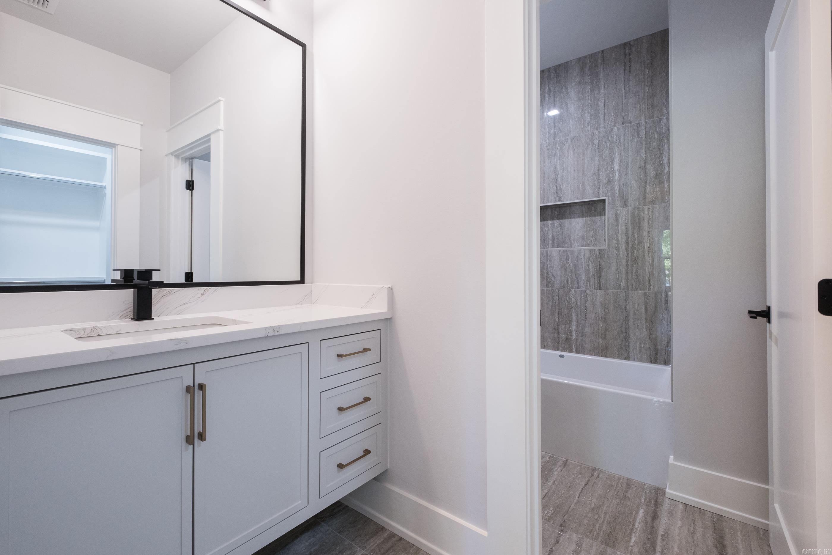 CHENAL VALLEY ABINGTON COURT - Residential