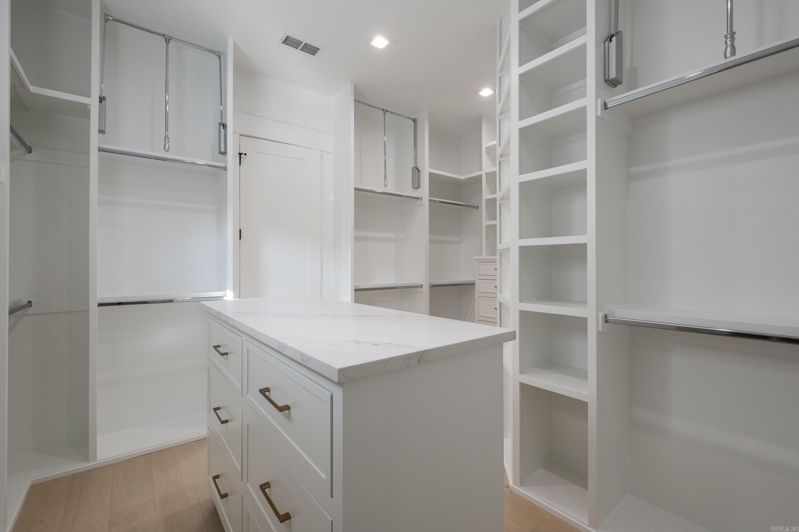 CHENAL VALLEY ABINGTON COURT - Residential