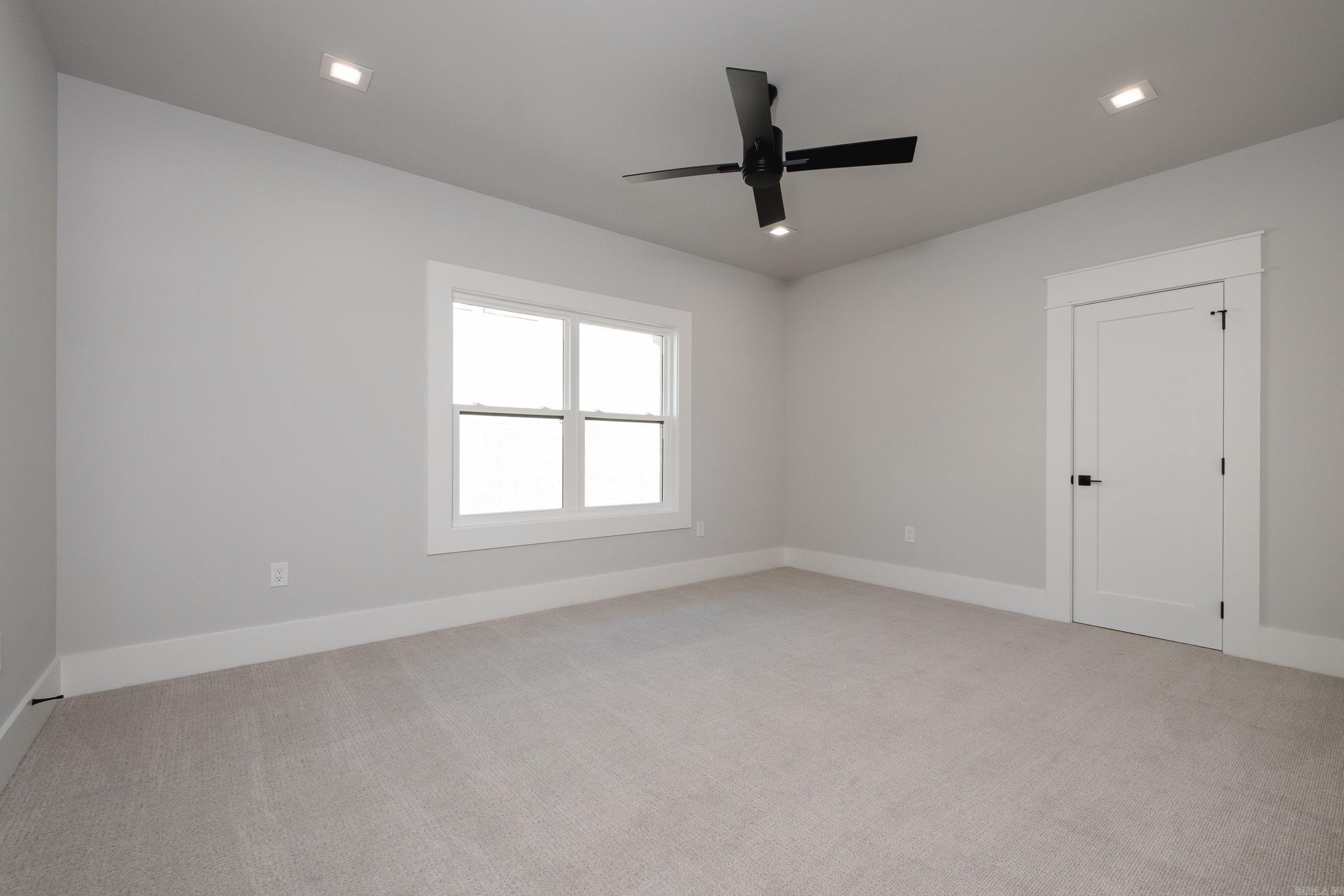CHENAL VALLEY ABINGTON COURT - Residential