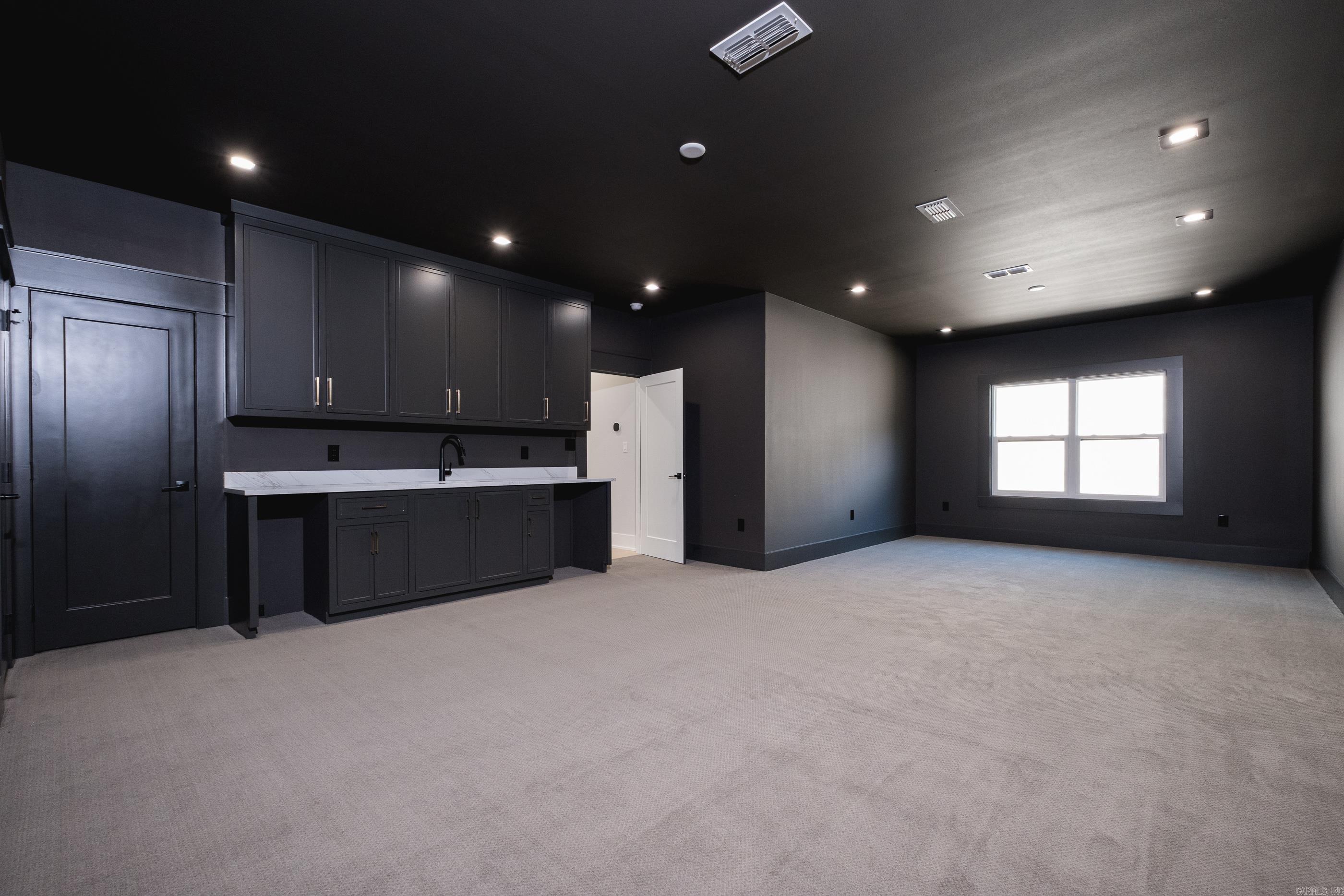 CHENAL VALLEY ABINGTON COURT - Residential