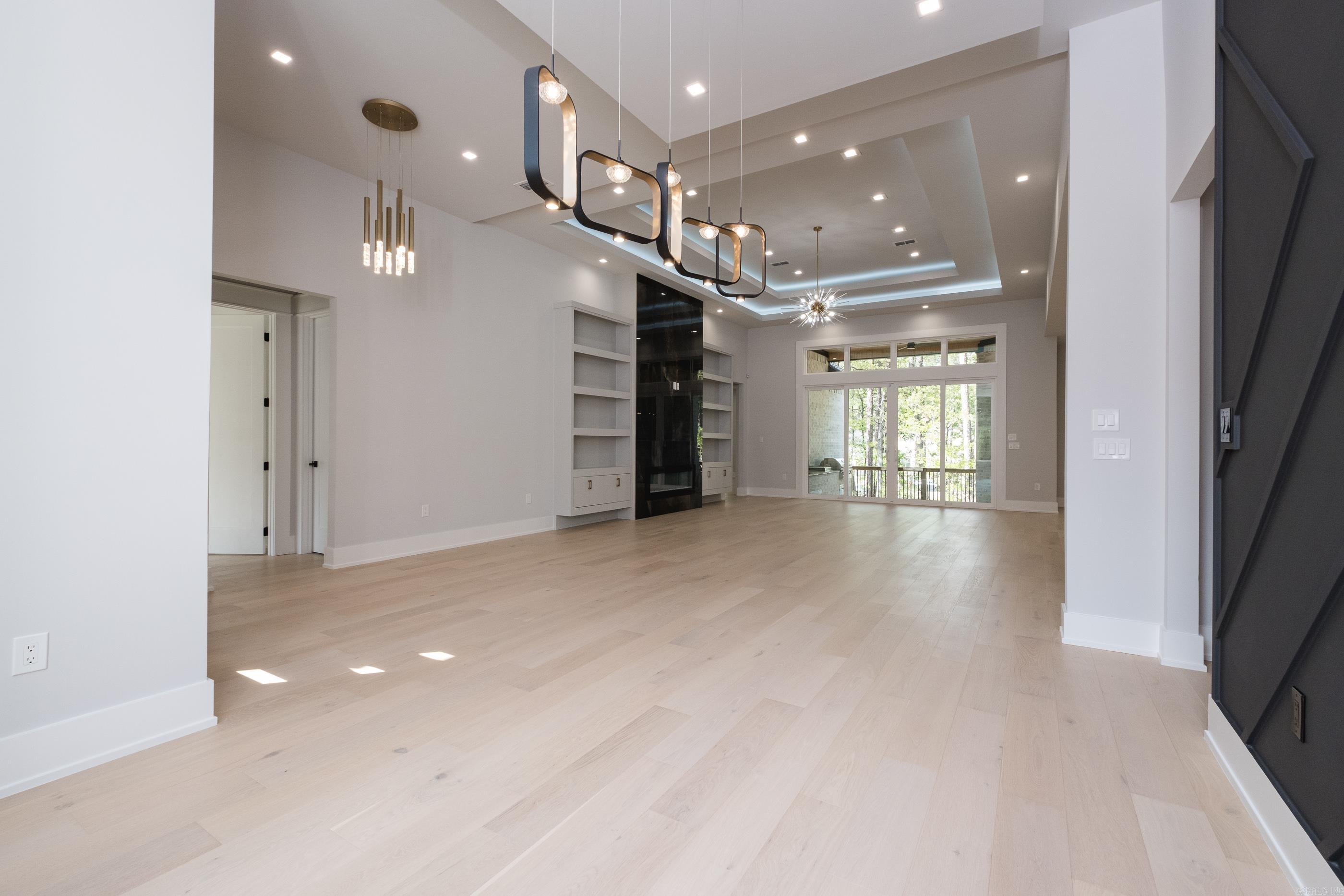 CHENAL VALLEY ABINGTON COURT - Residential
