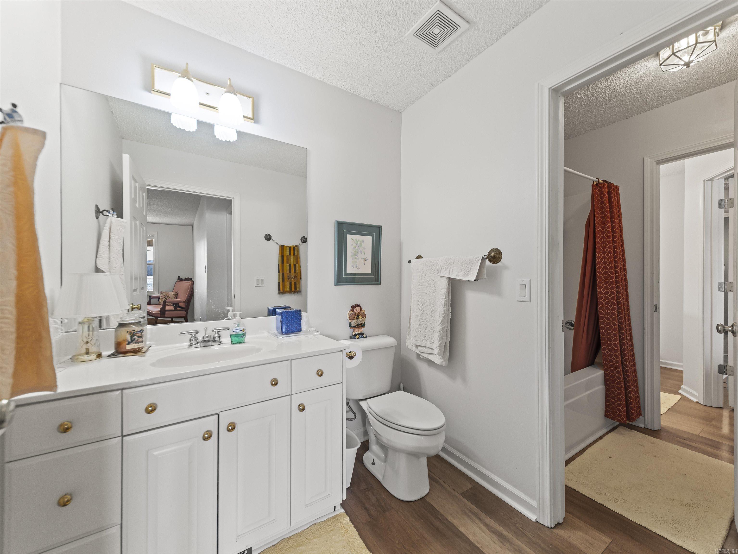 LAS BRISAS - Residential