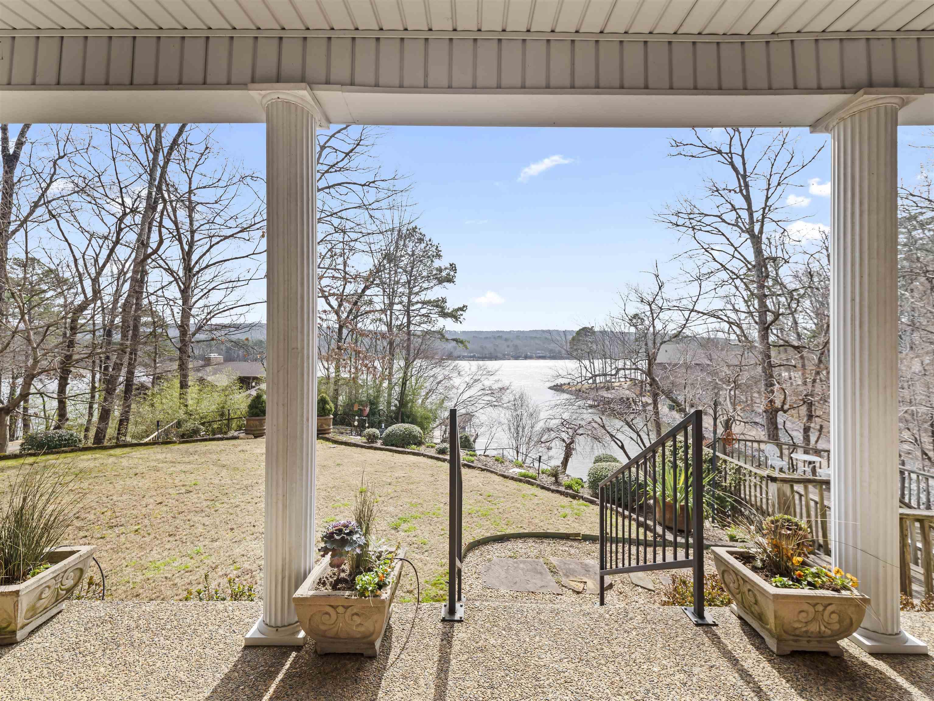 LAS BRISAS - Residential