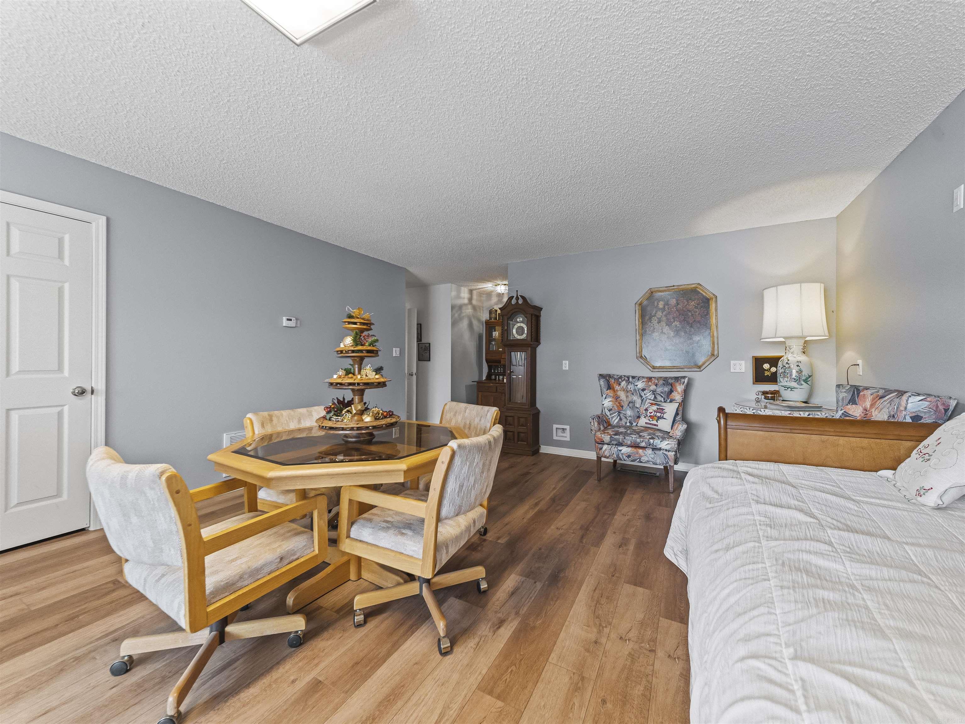 LAS BRISAS - Residential