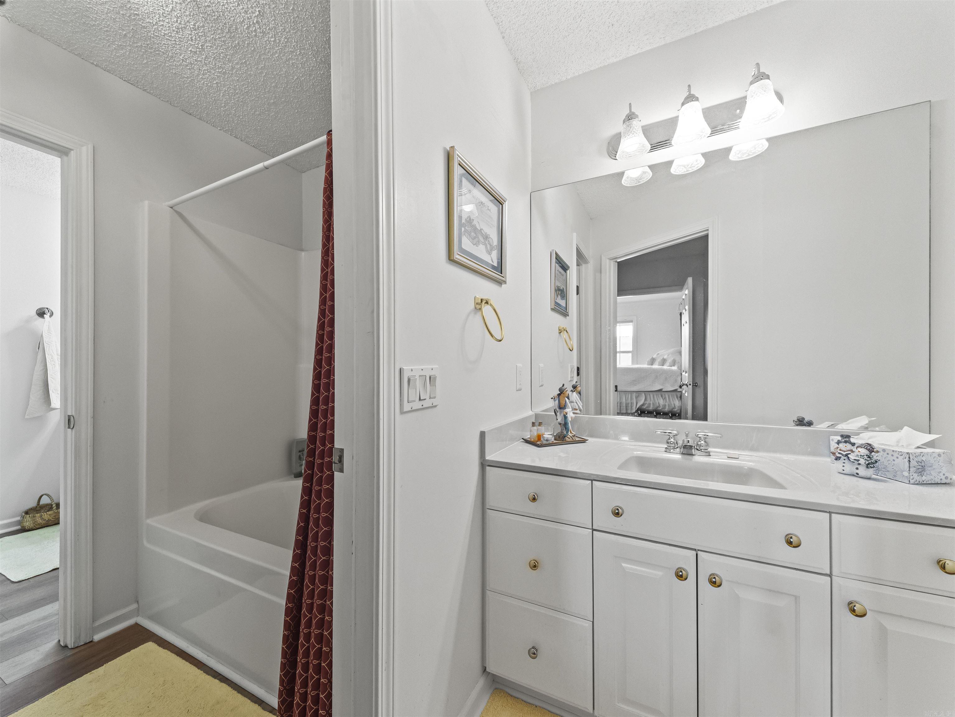 LAS BRISAS - Residential