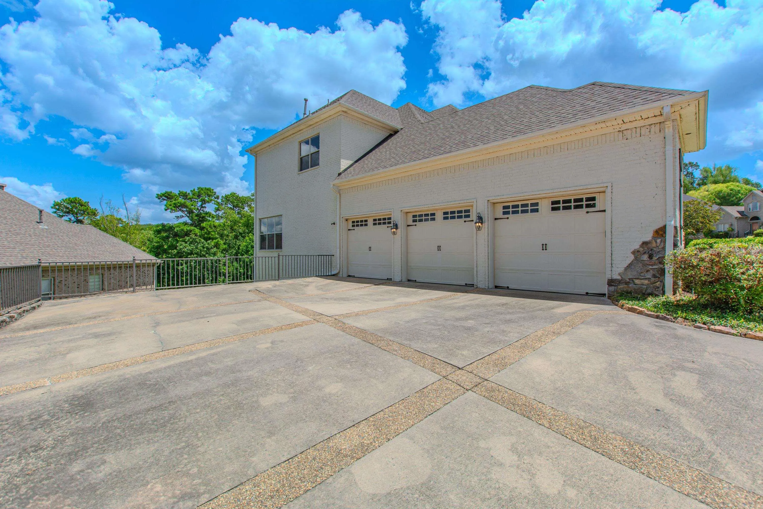 Little Rock, Arkansas 72207, United States, 4 Bedrooms Bedrooms, ,5 BathroomsBathrooms,Residential,Active,175780