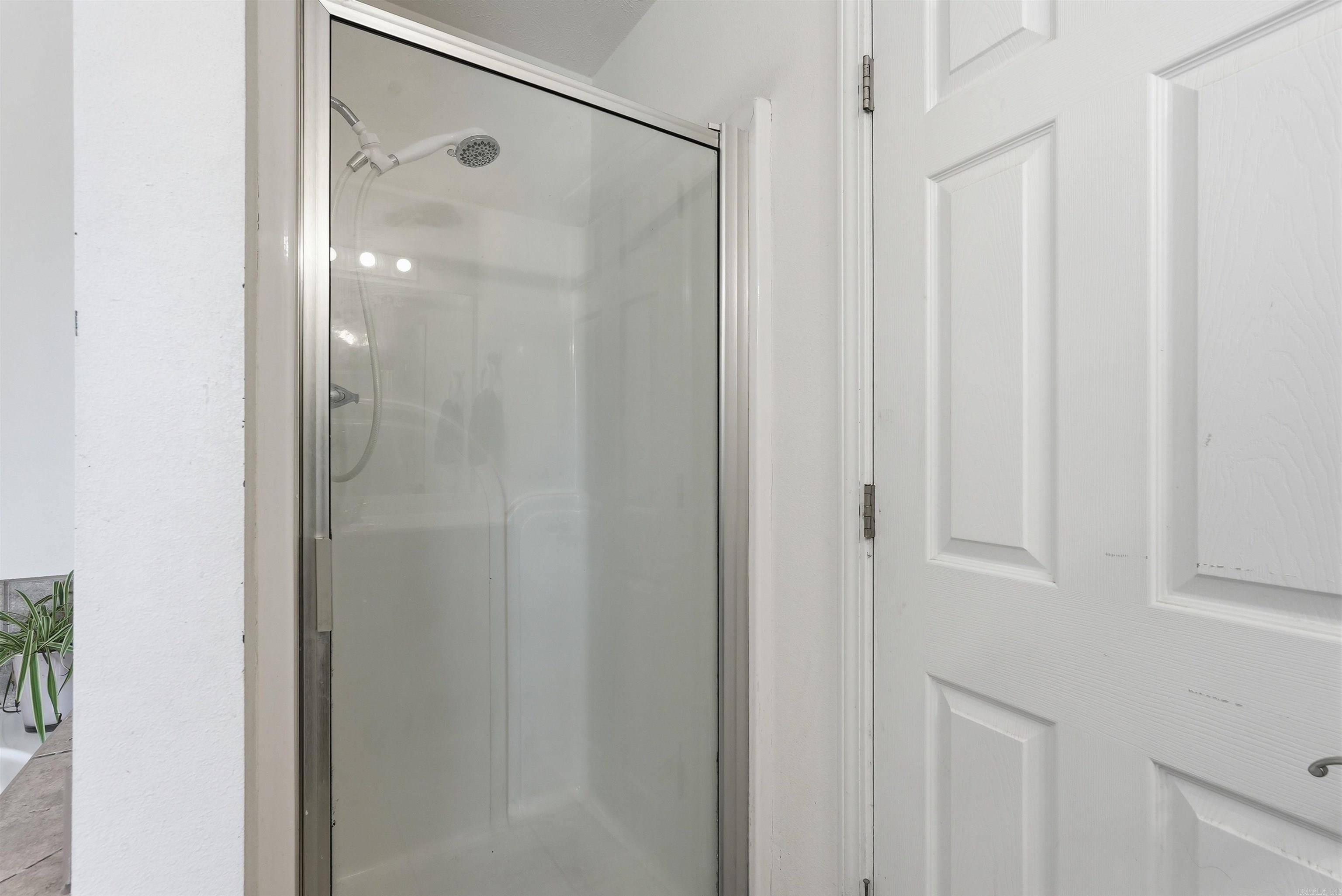 CORNERSTONE NORTH - Residential