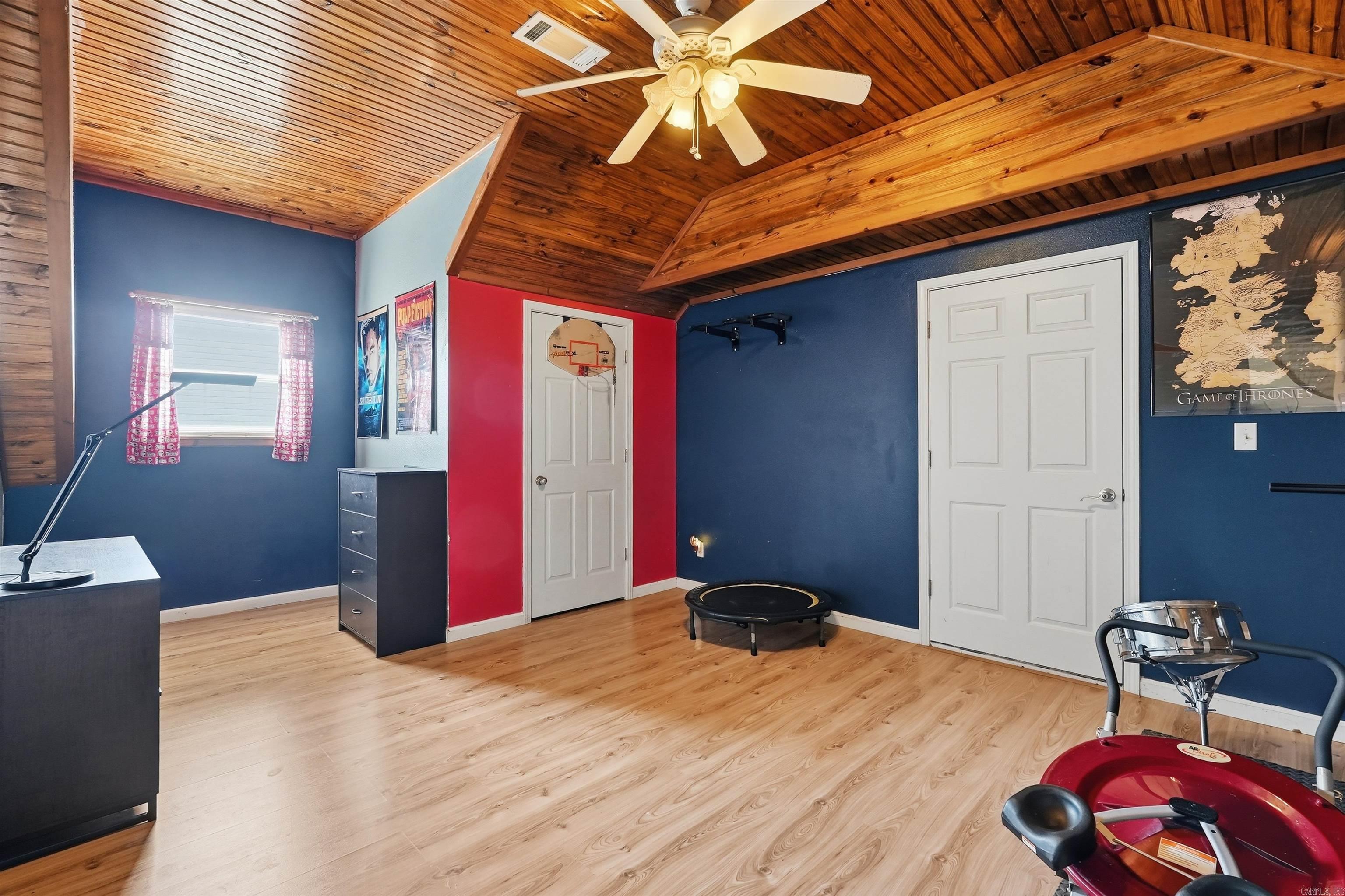 CORNERSTONE NORTH - Residential