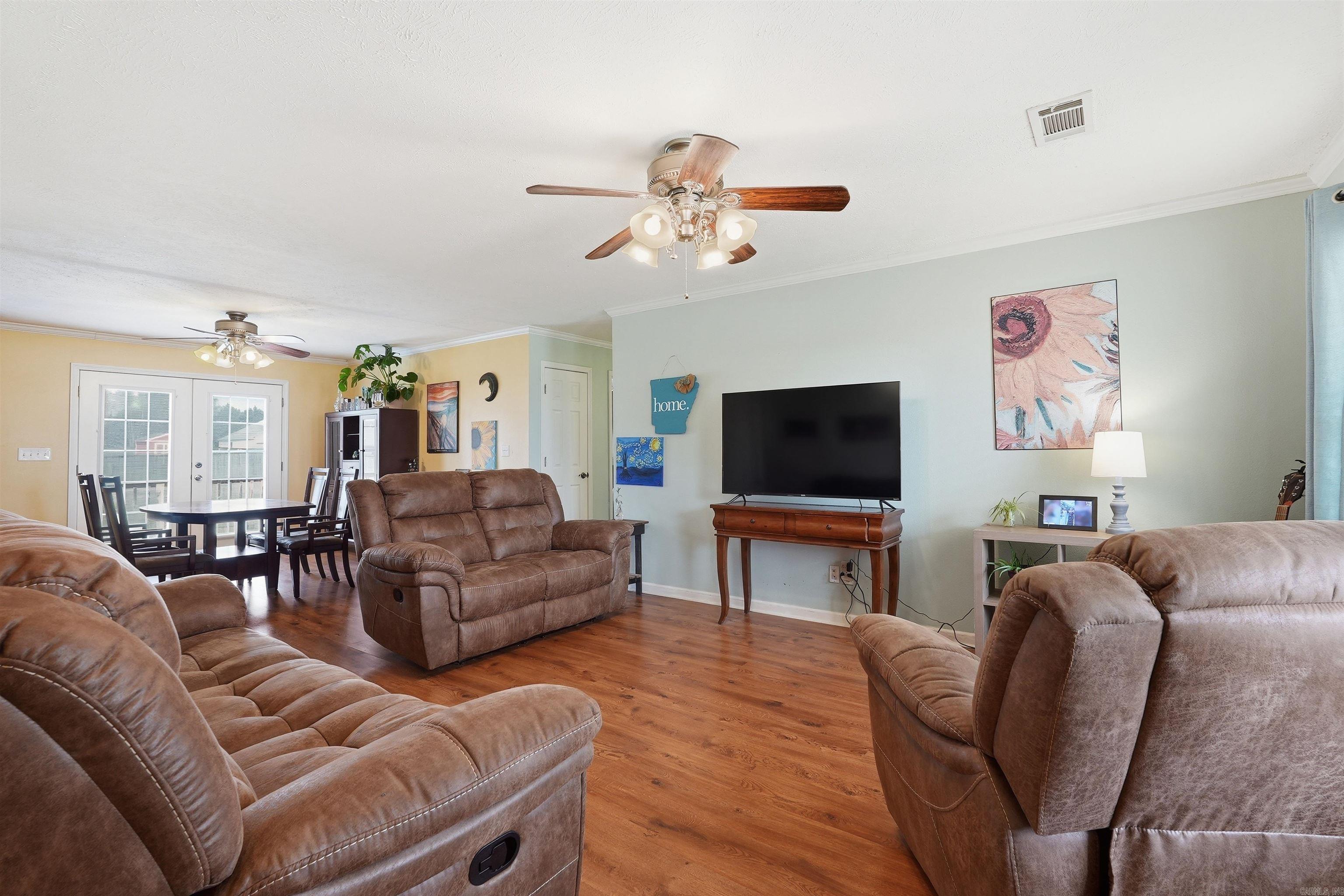 CORNERSTONE NORTH - Residential