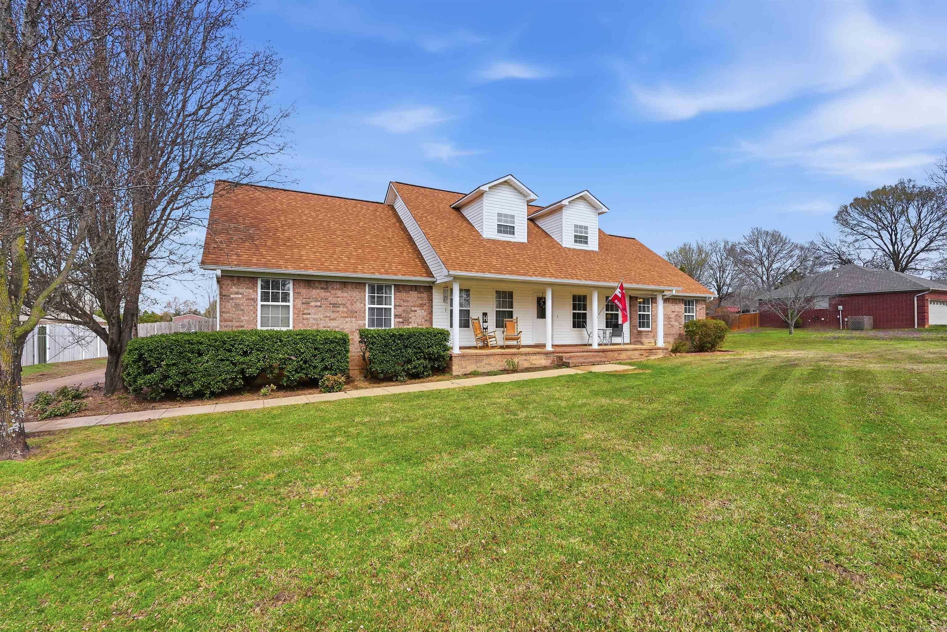 CORNERSTONE NORTH - Residential