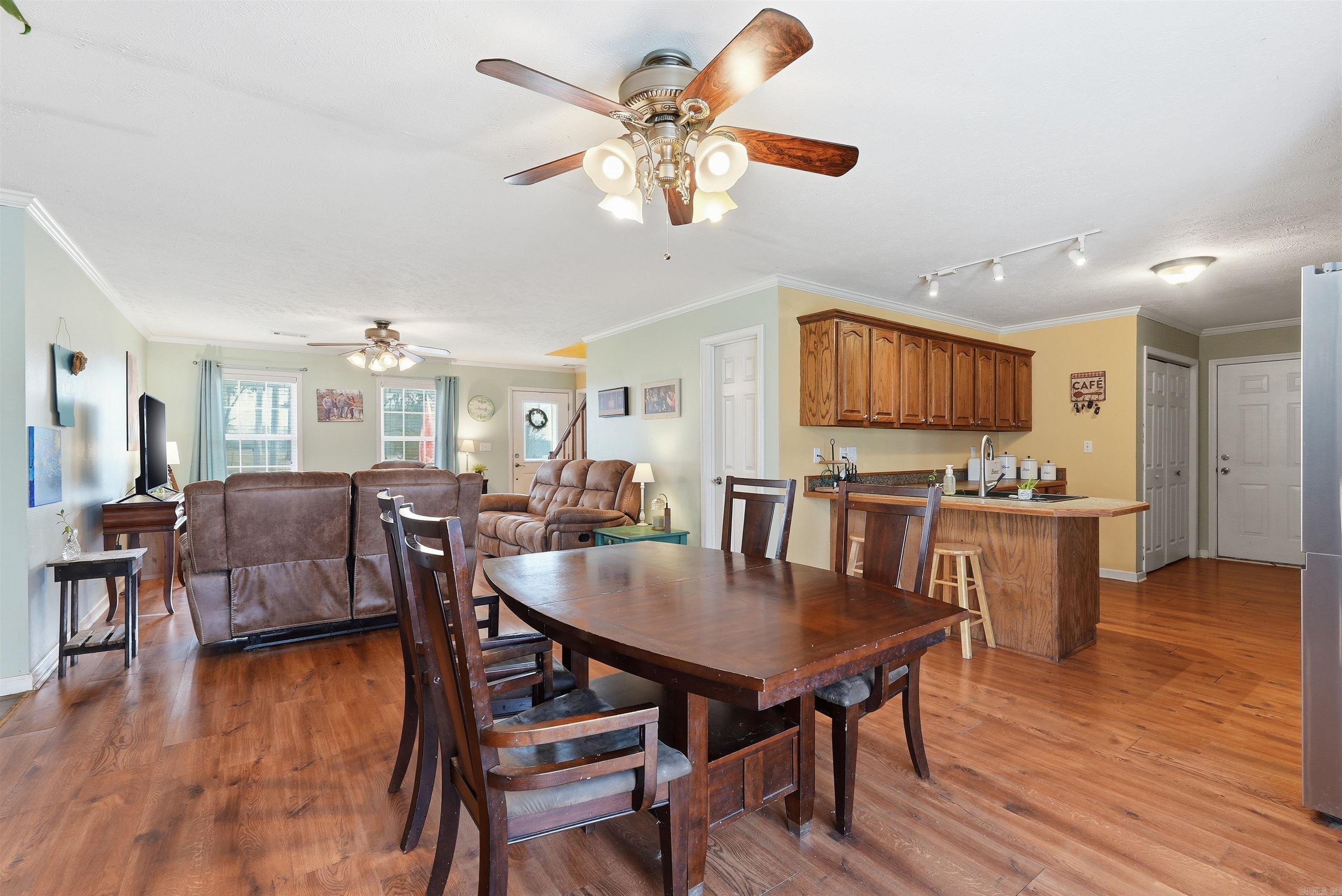 CORNERSTONE NORTH - Residential