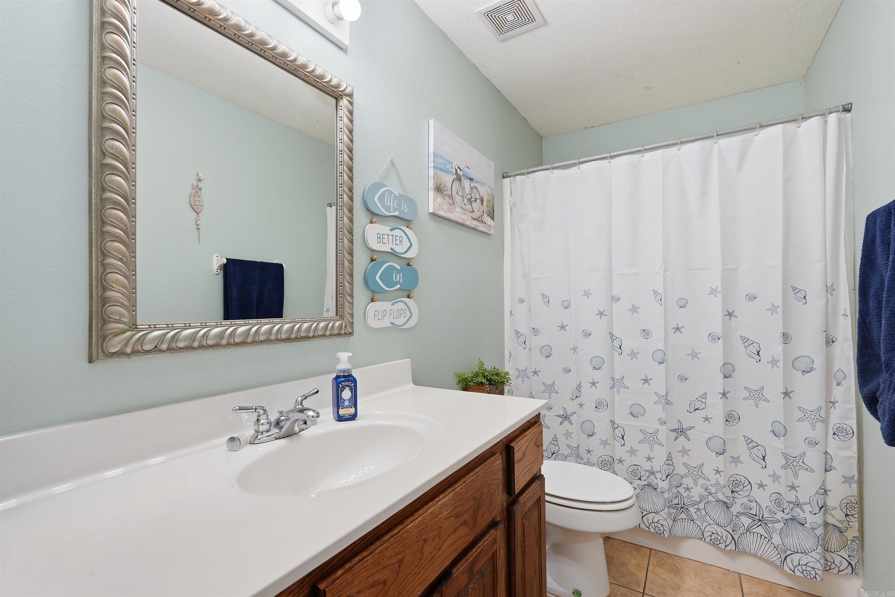 CORNERSTONE NORTH - Residential