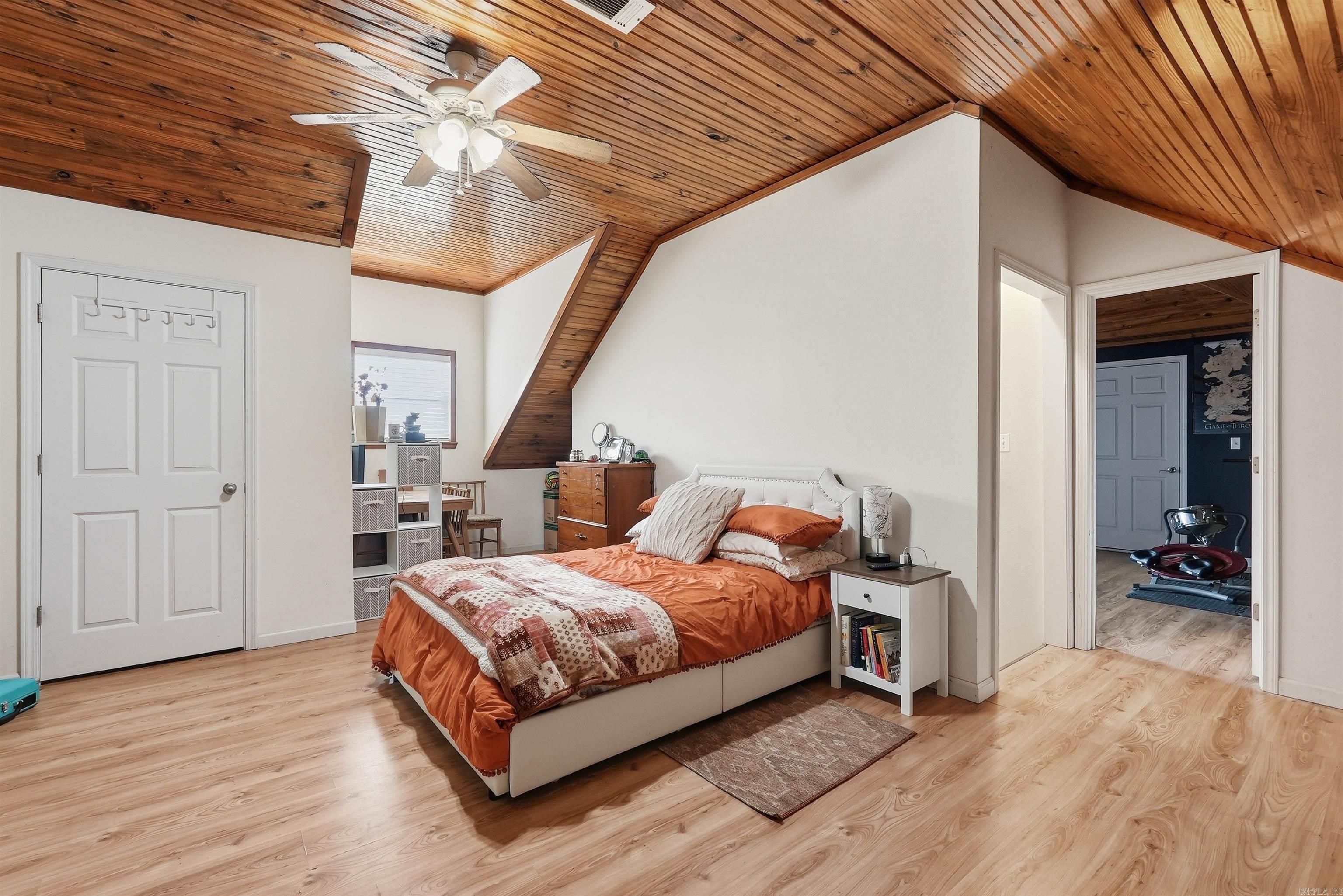 CORNERSTONE NORTH - Residential