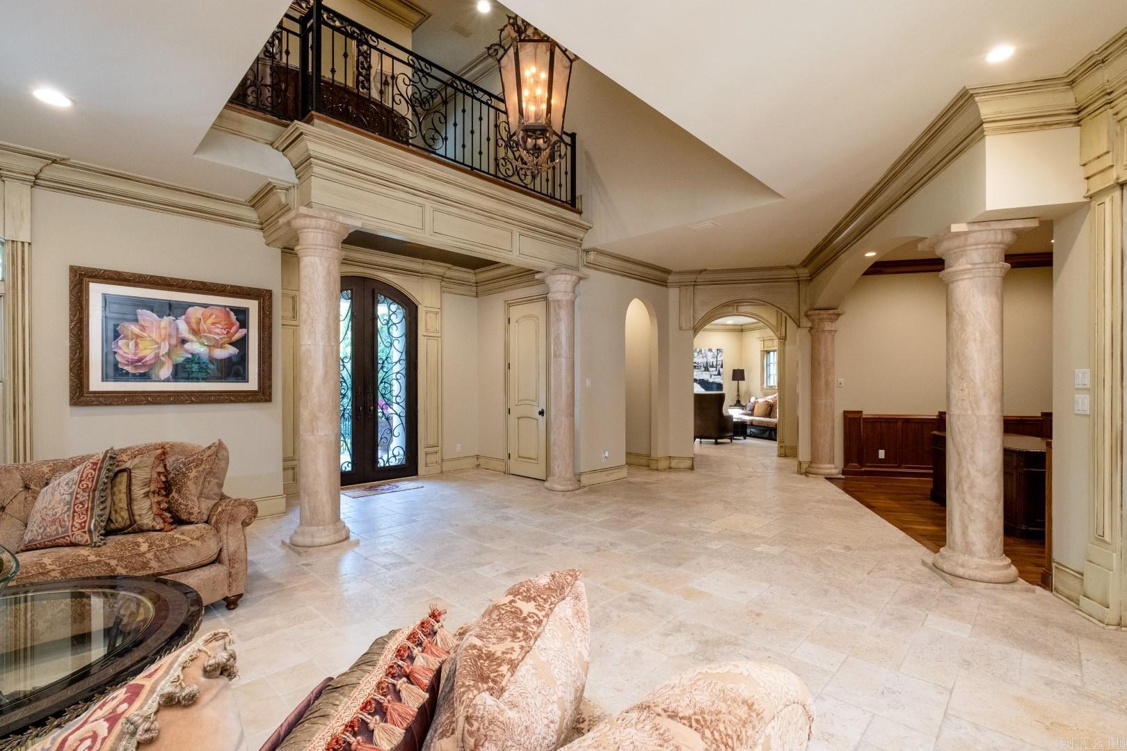 CHENAL DOWNS - Residential