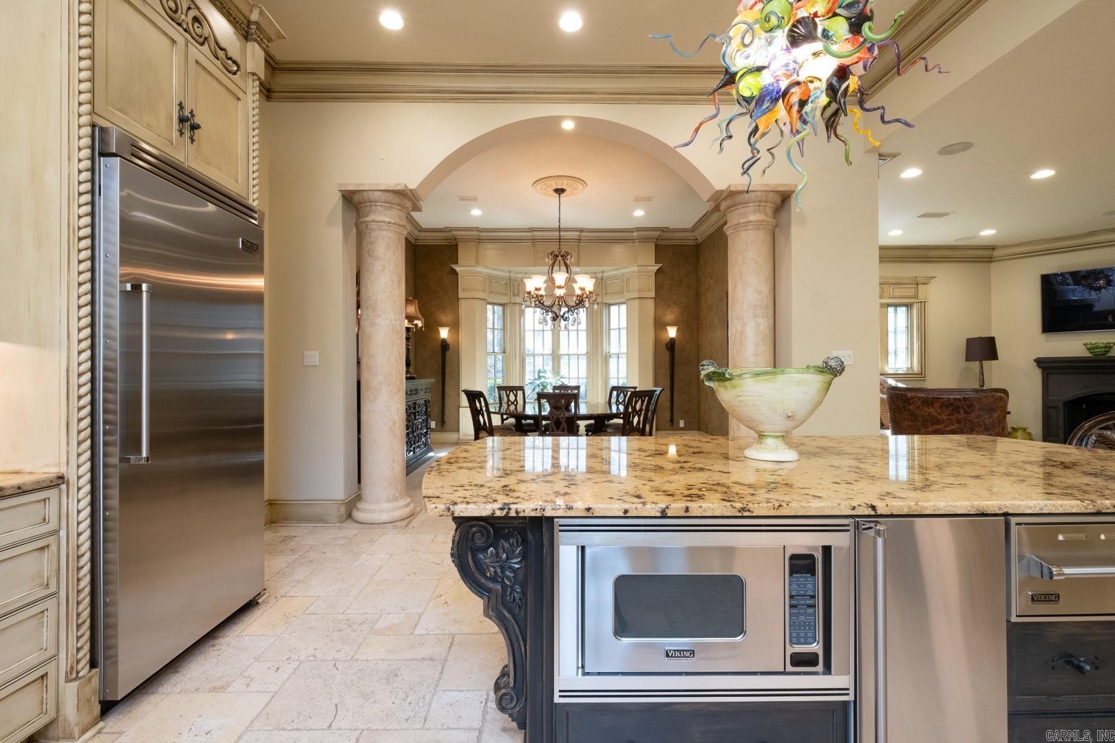 CHENAL DOWNS - Residential