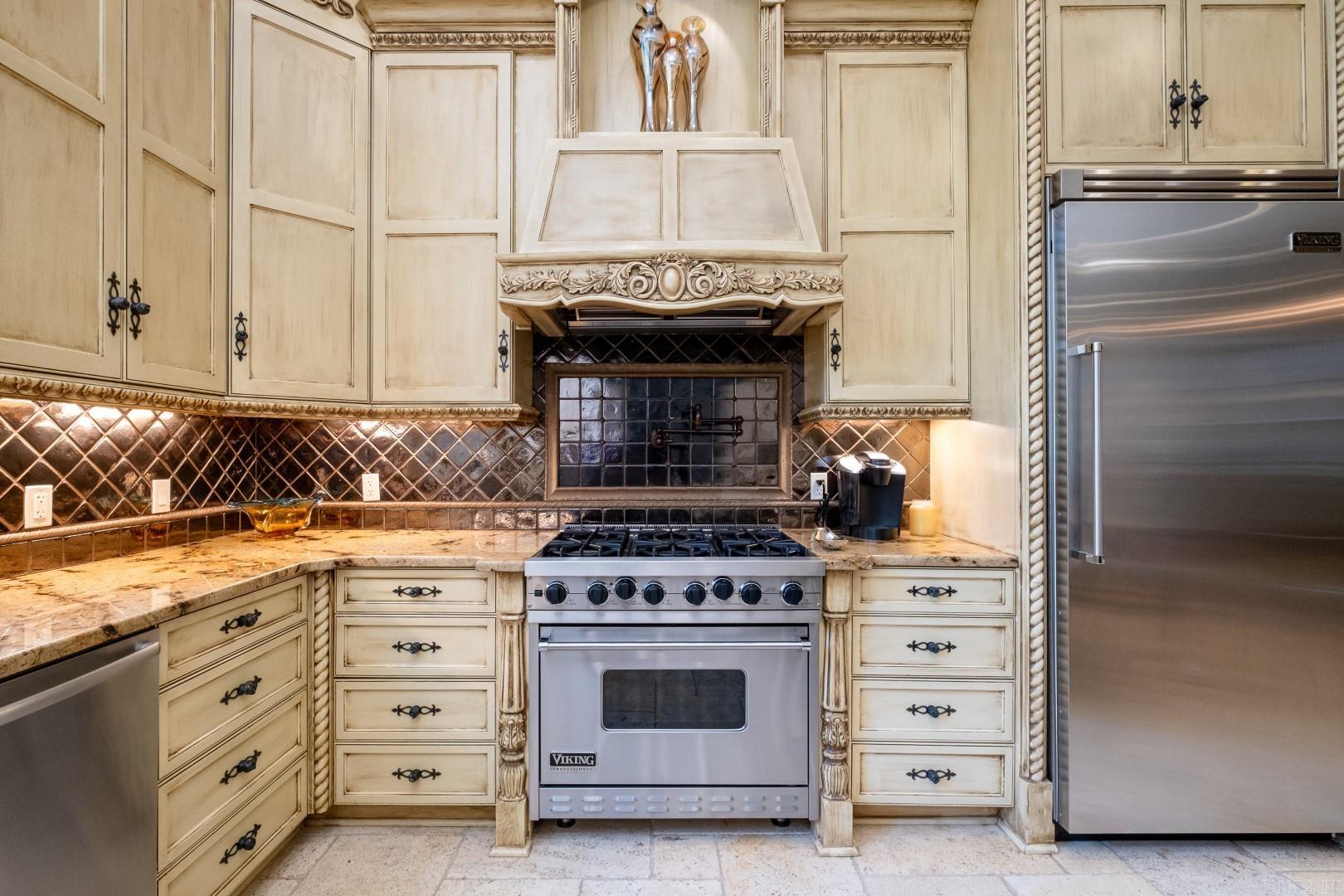 CHENAL DOWNS - Residential