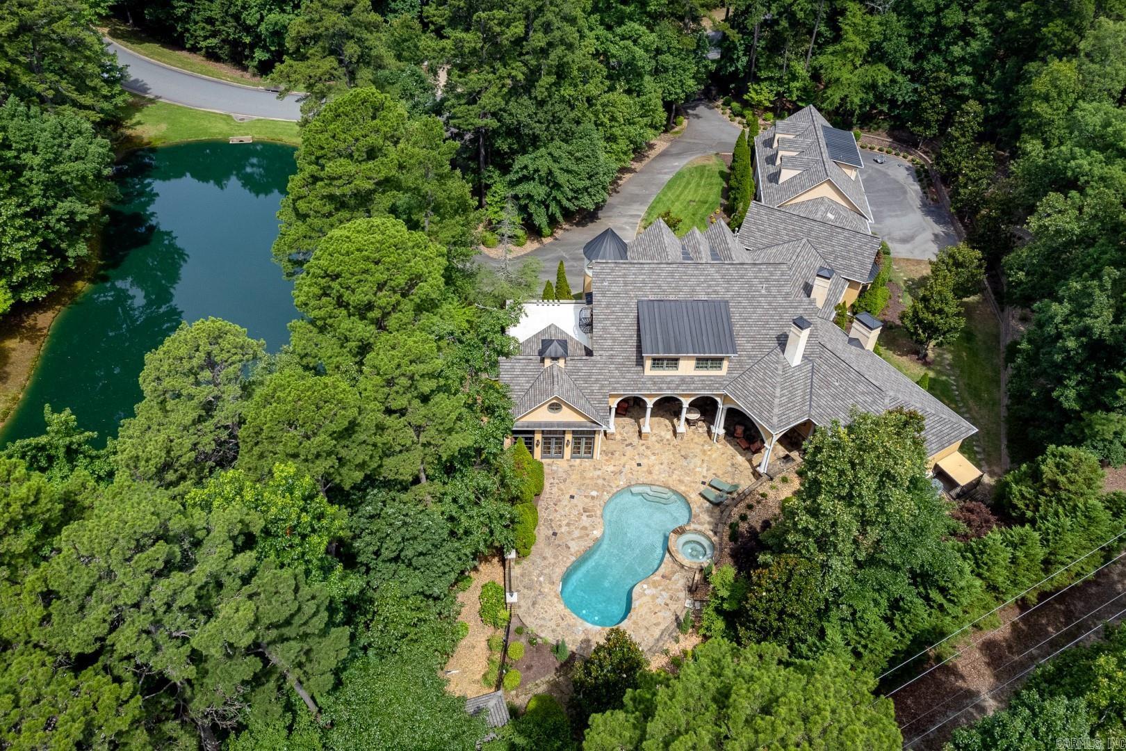 CHENAL DOWNS - Residential