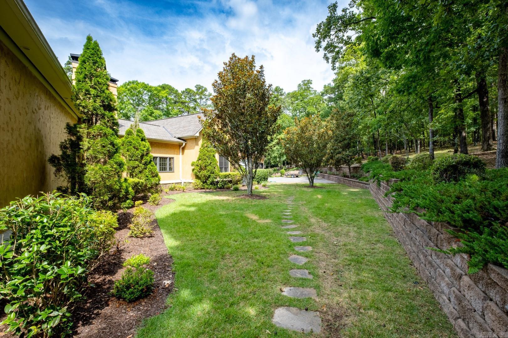 CHENAL DOWNS - Residential