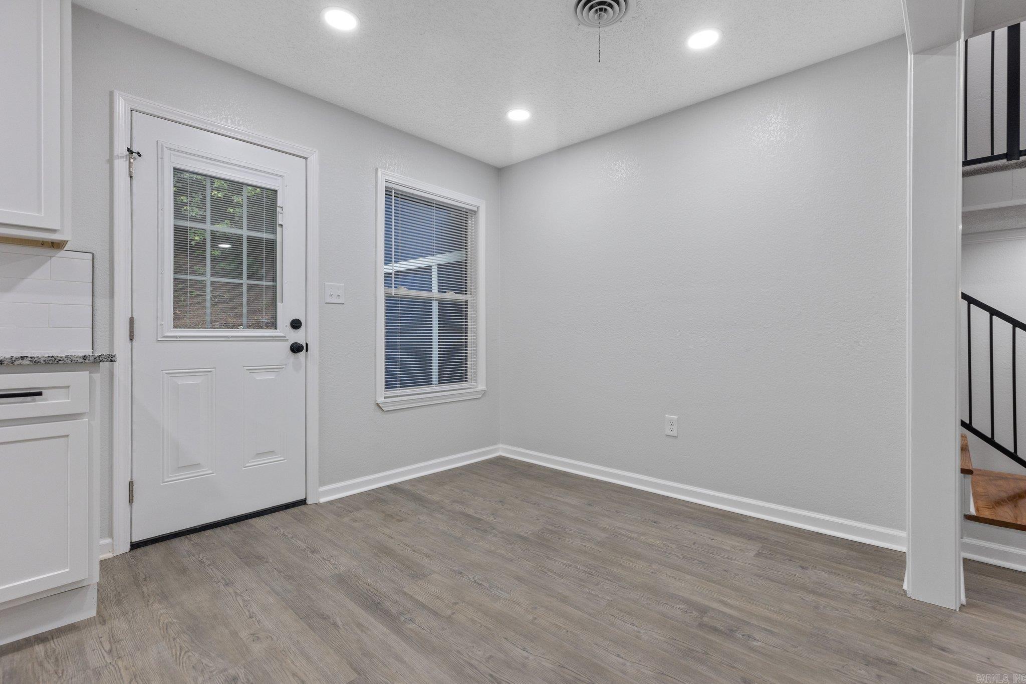 HILLSIDE - Residential