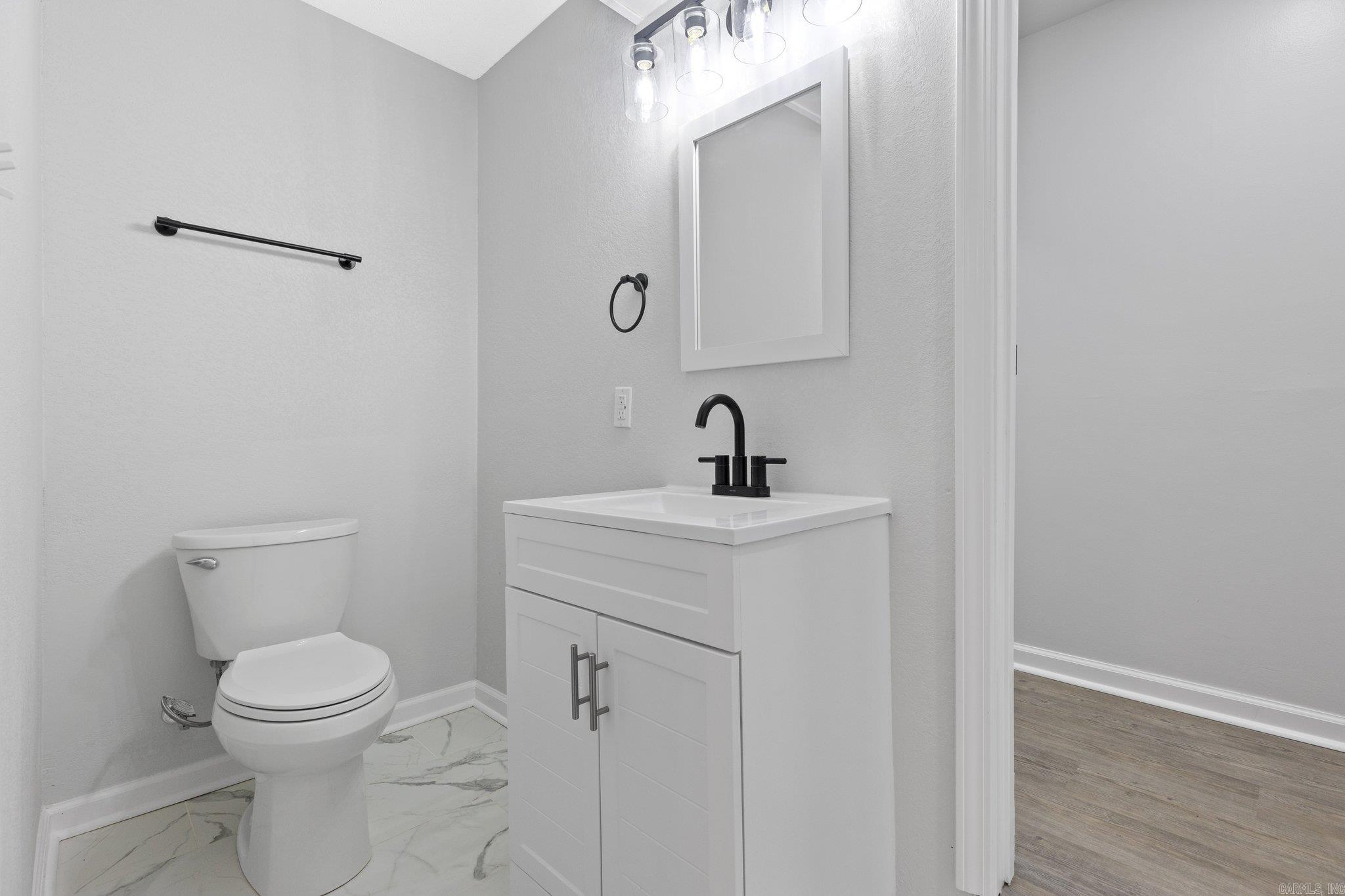 HILLSIDE - Residential