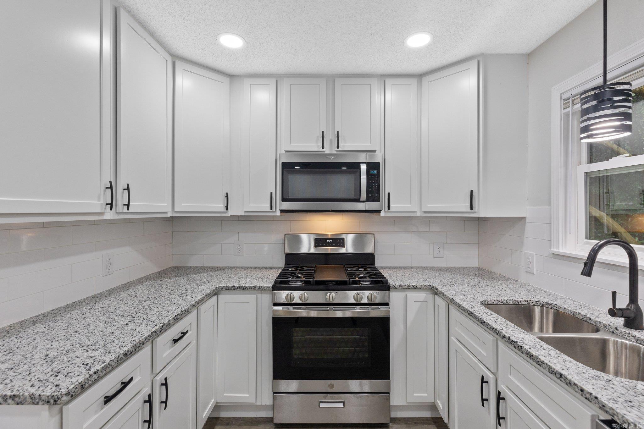 HILLSIDE - Residential