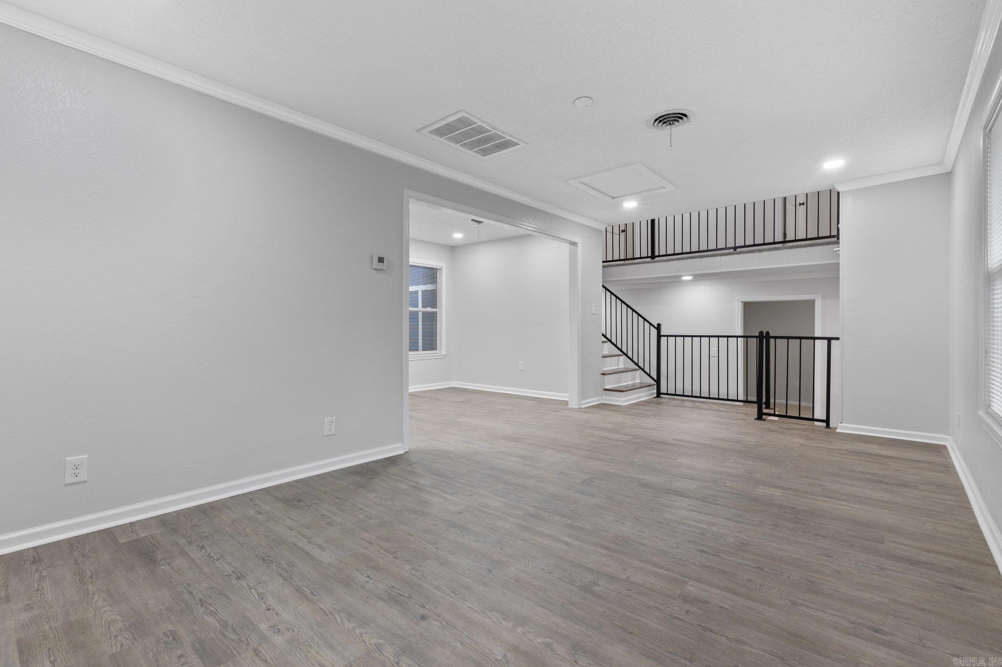 HILLSIDE - Residential