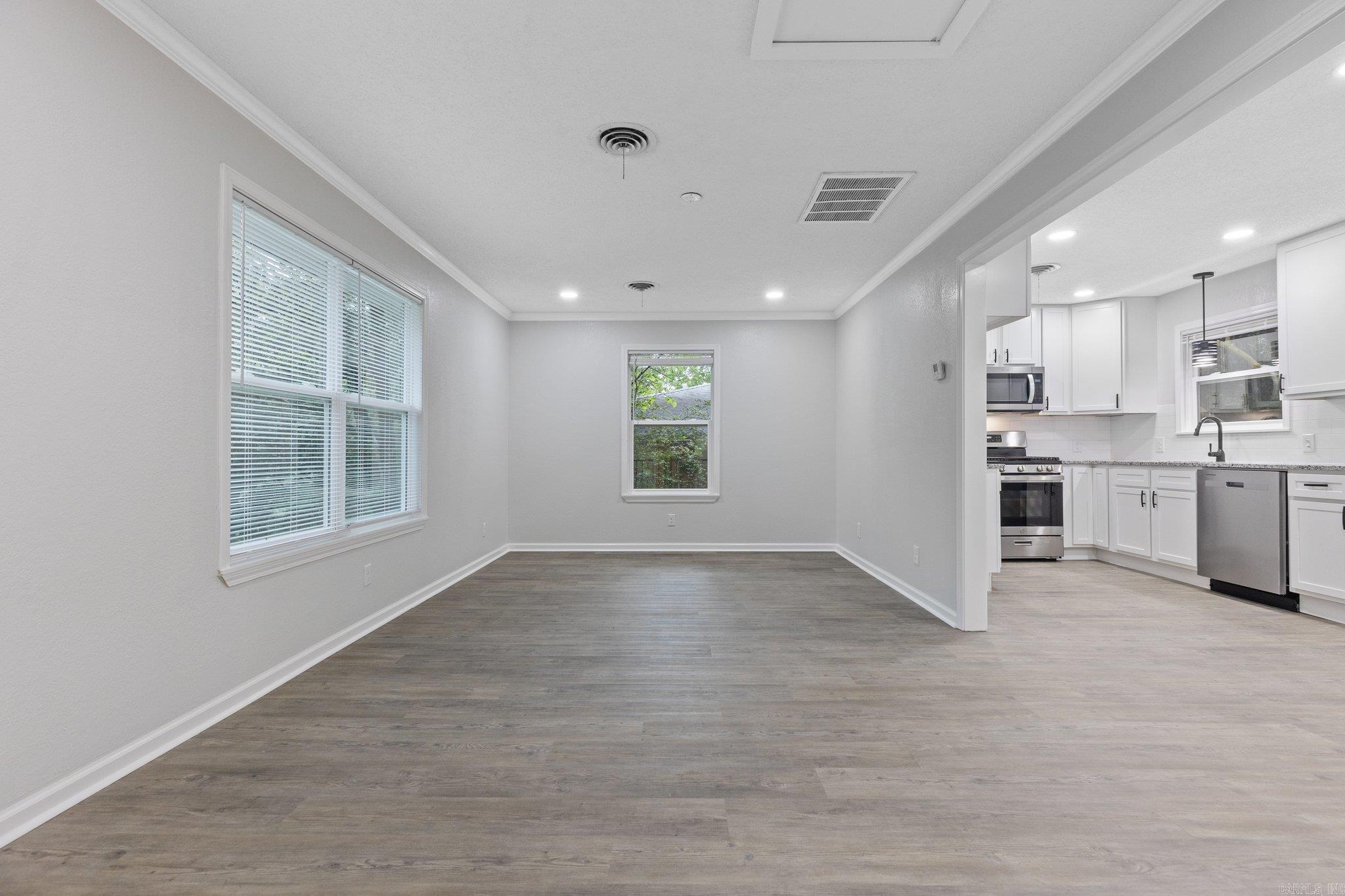 HILLSIDE - Residential