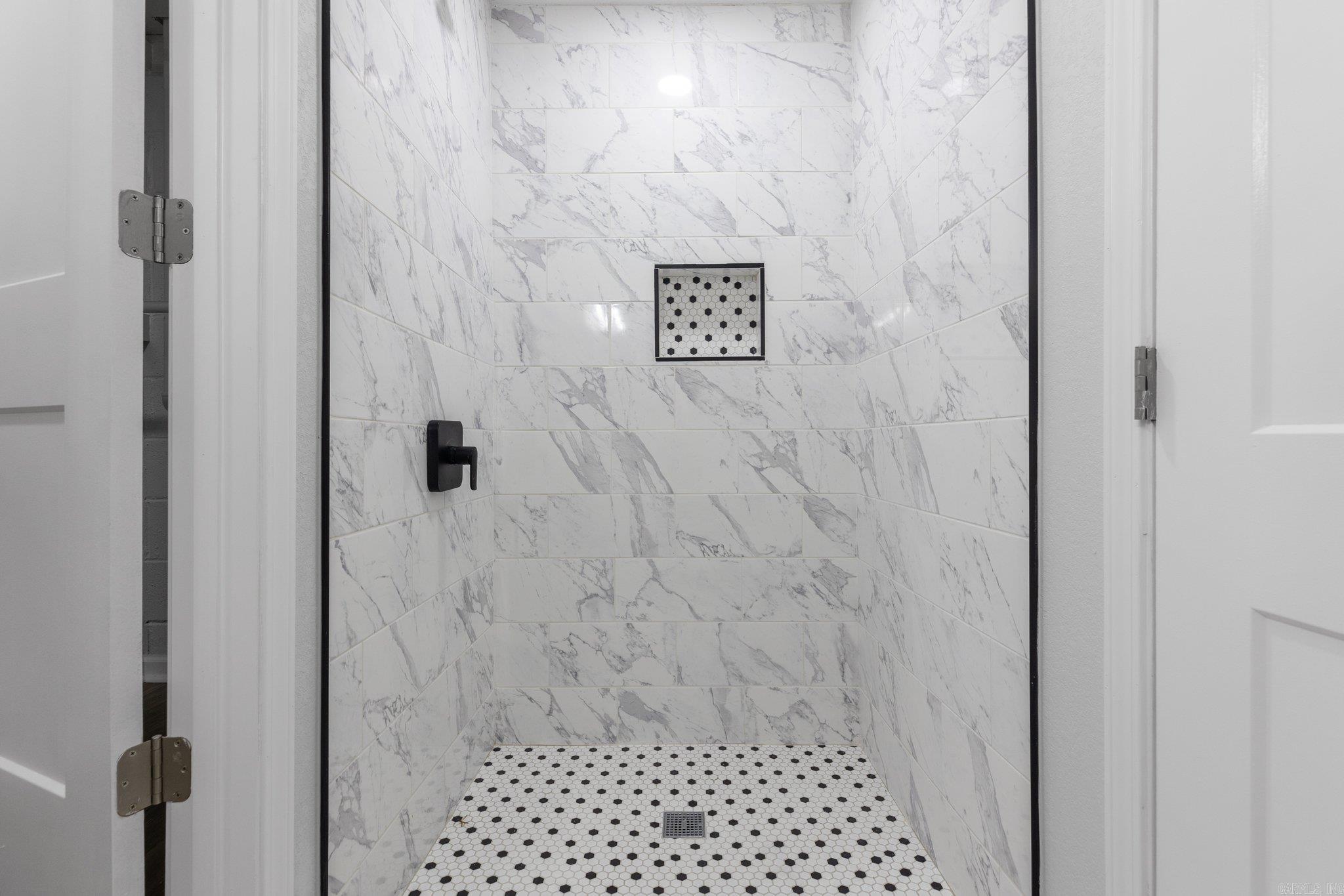 HILLSIDE - Residential