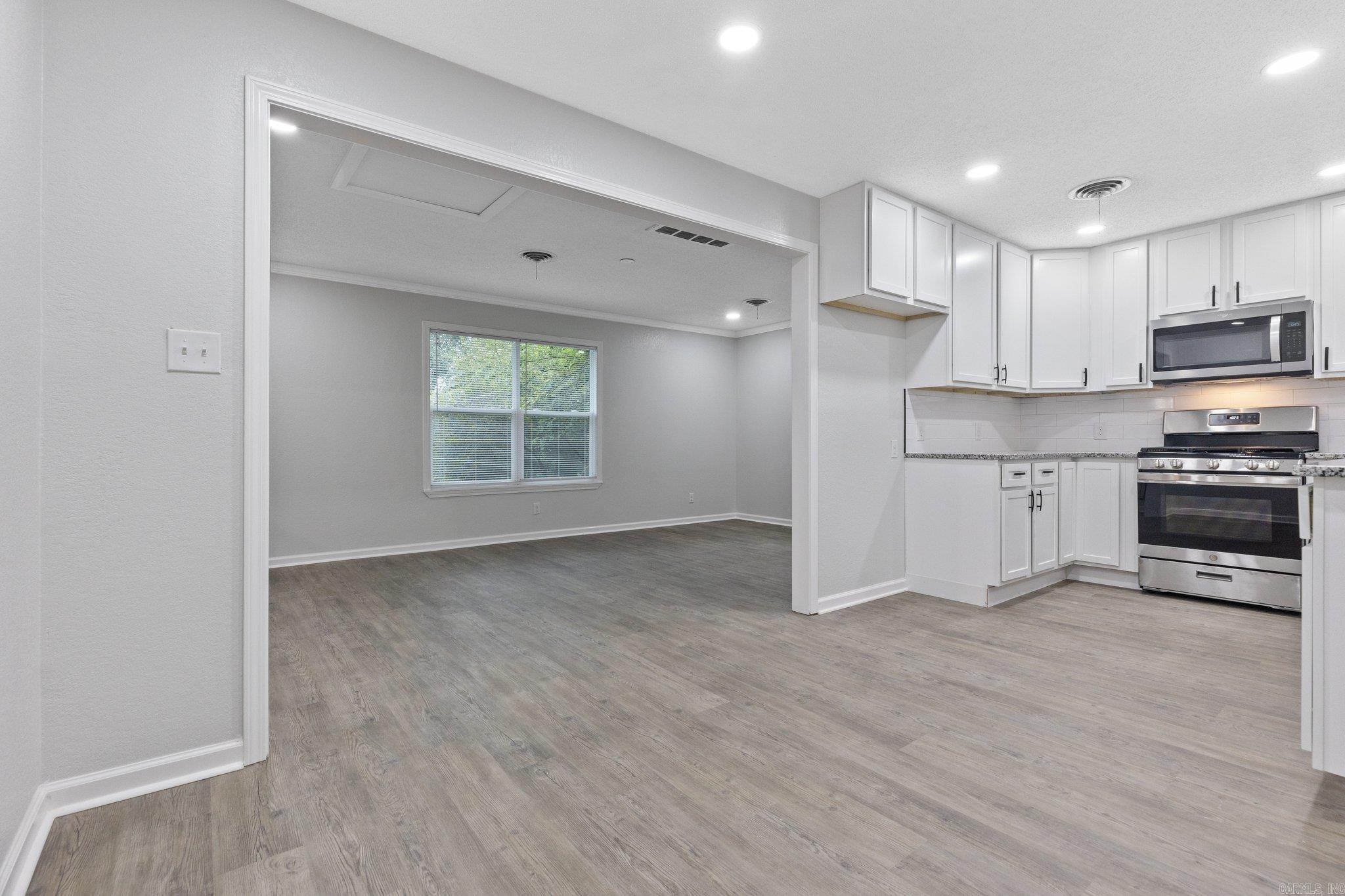 HILLSIDE - Residential