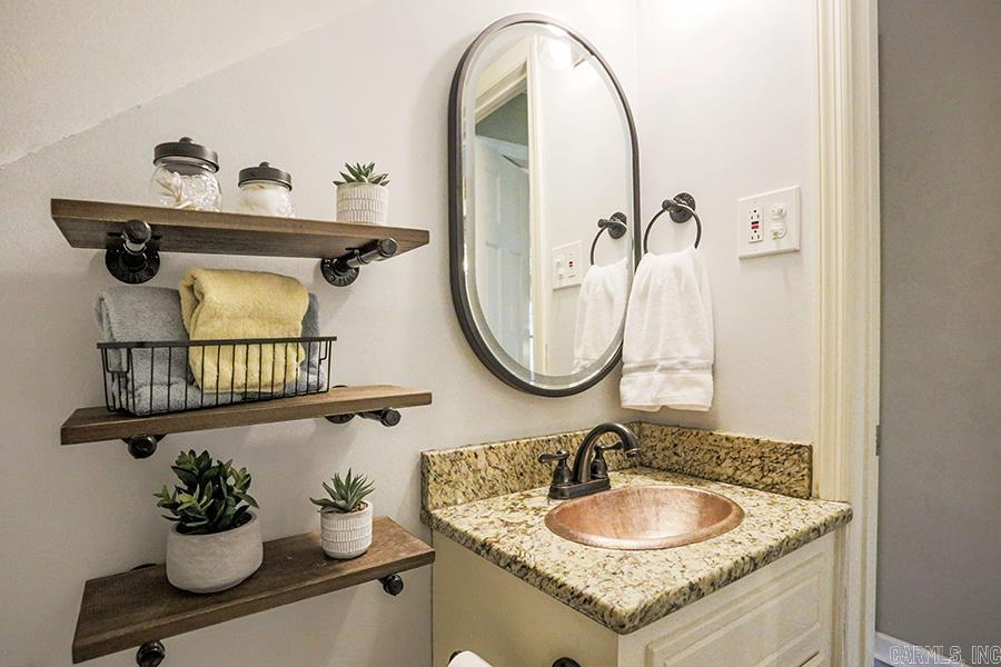 MARLOWE MANOR - Residential