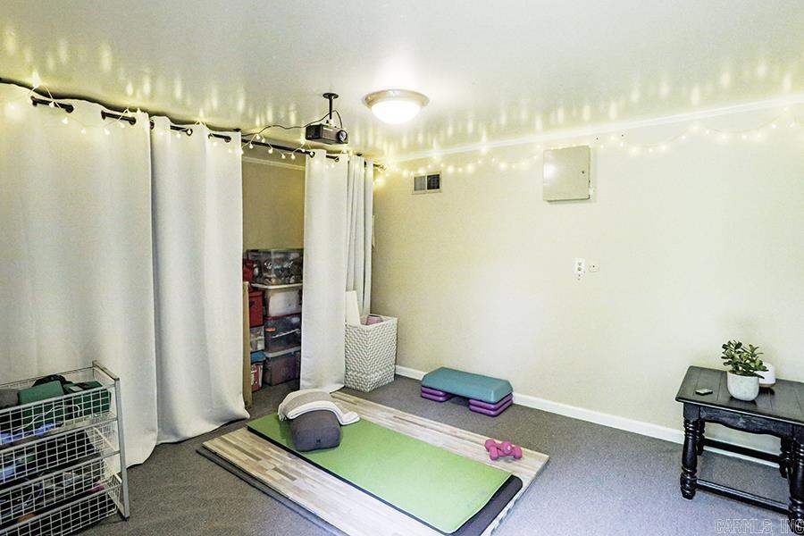 MARLOWE MANOR - Residential