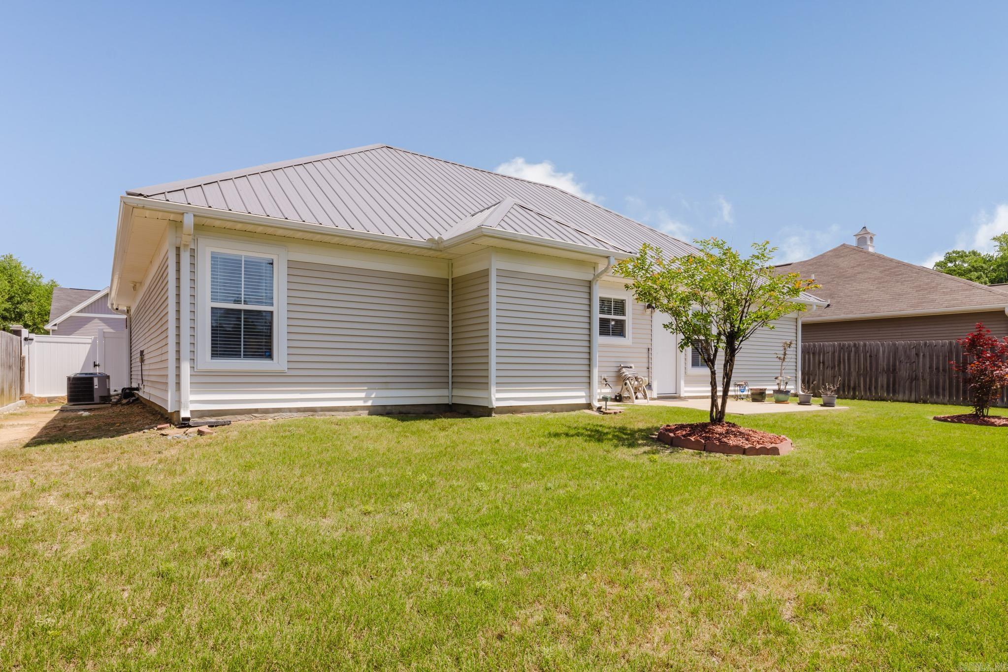 RICHLAND HILLS - Residential