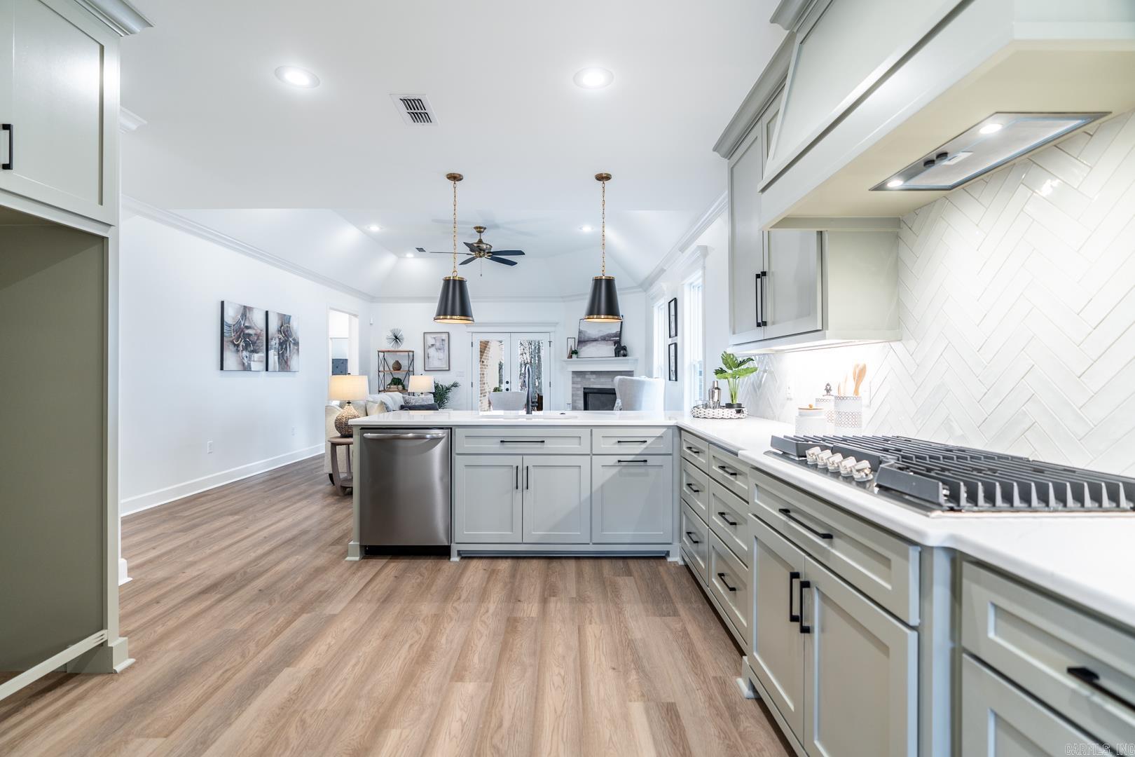 FLETCHER VALLEY "FLETCHER RIDGE" - Residential