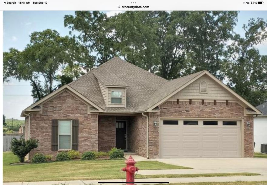 UNDER CONTRACT BEFORE LISTED