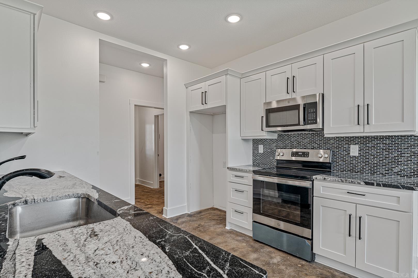 GABRIEL CROSSING - Residential