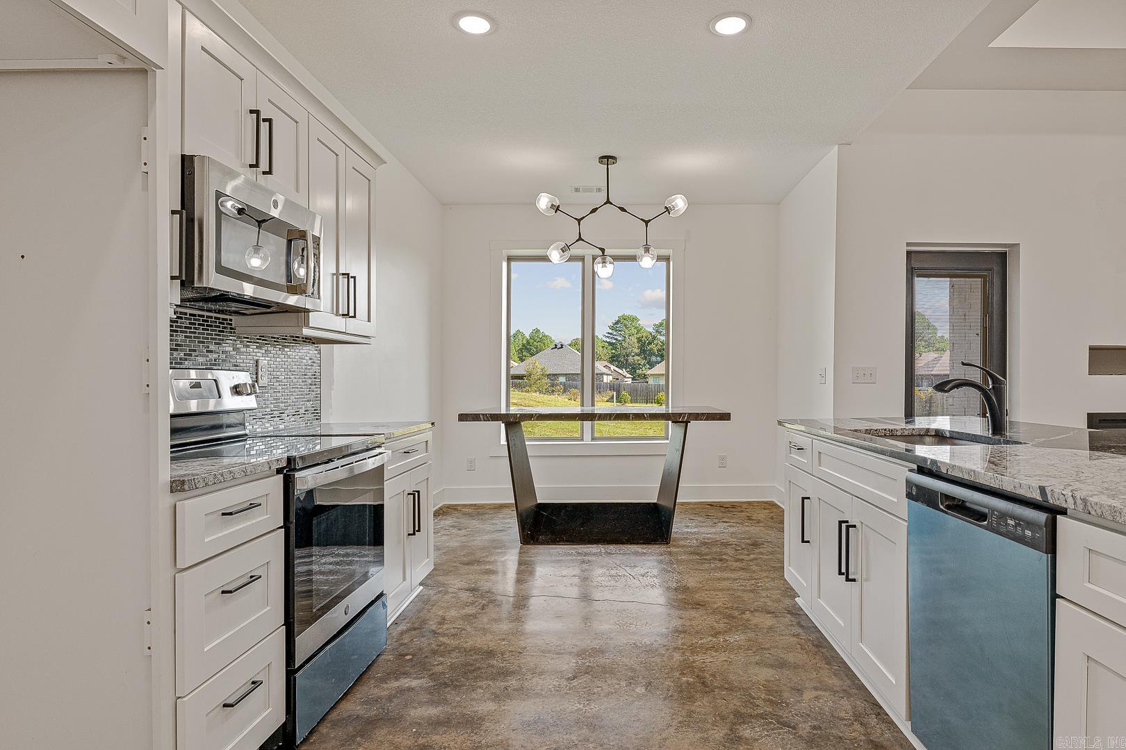 GABRIEL CROSSING - Residential