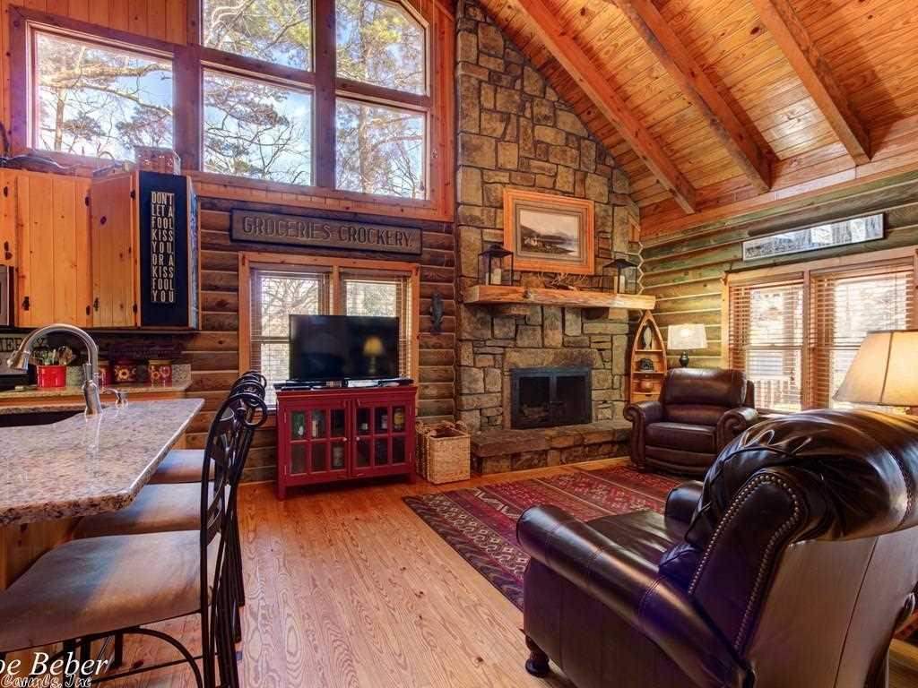 INDIAN HILLS - Residential