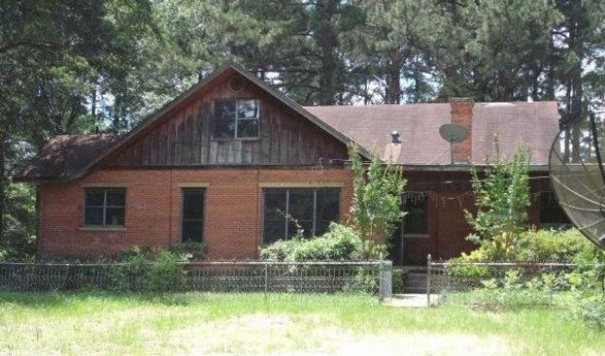 COME CHECK OUT THIS 5 BED/2 BA HOME BEFORE IT’S TOO LATE. This single family home will not last long. Home offers a spacious living room with fireplace and built in cabinets, a separate dining room, kitchen with brick walls and tons of cabinet space.  REO PROPERTY-BANK OWNED. PROPERTY SOLD AS IS. The Listing Broker & Seller assume no responsibility & make no guarantees, warranties or representations as to accuracy of the property information or photographs. Buyer to turn on Utilities for INSPECTIONS.