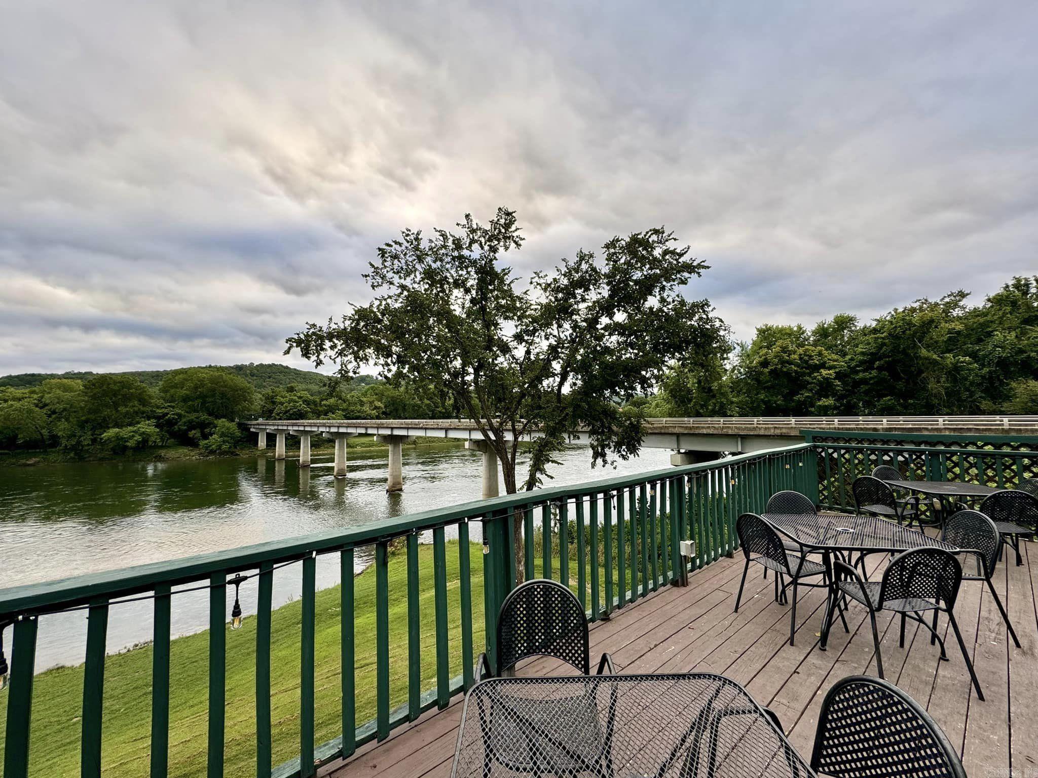 Metes & Bounds - Commercial Sale