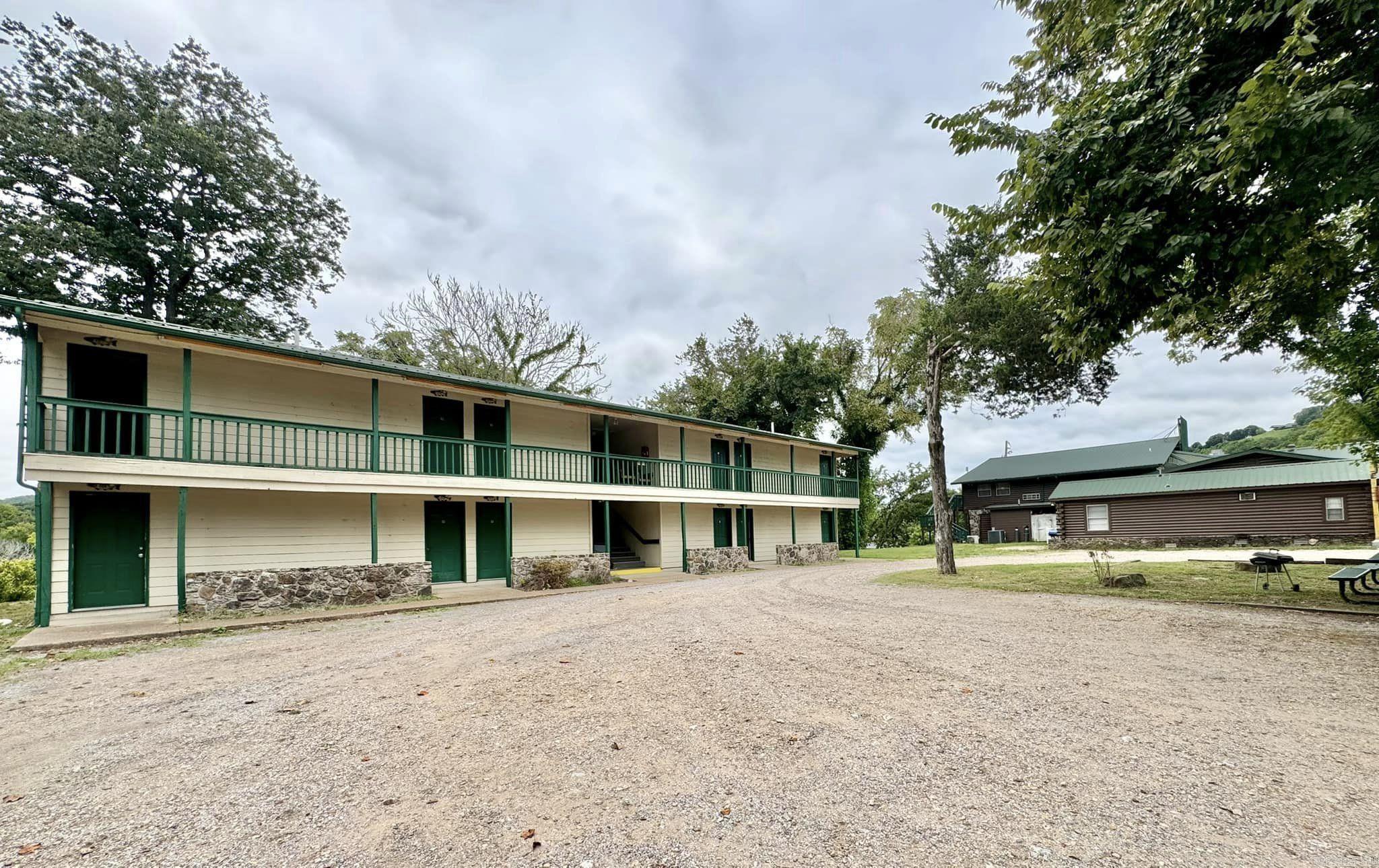 Metes & Bounds - Commercial Sale